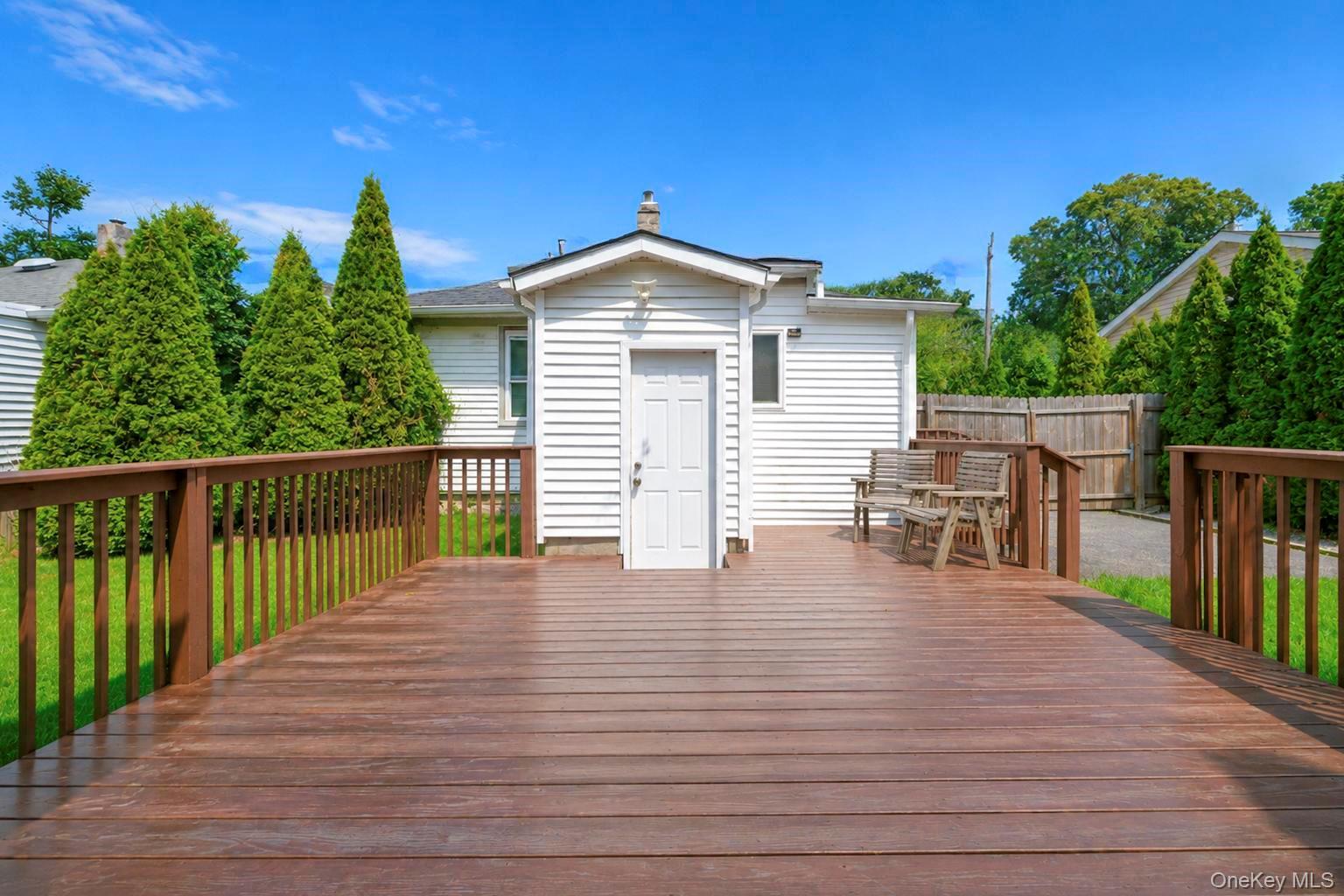 20th image of 508 Michigan St, Islip, NY 11779 | MLS# 1037545