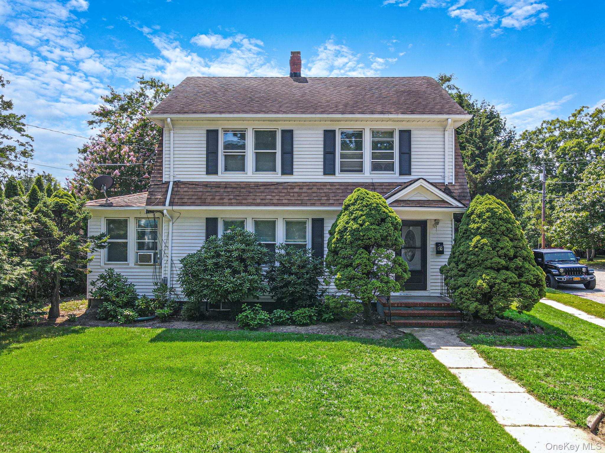 1st image of 41 Prospect Pl, Riverhead, NY 11901 | MLS# 1037571