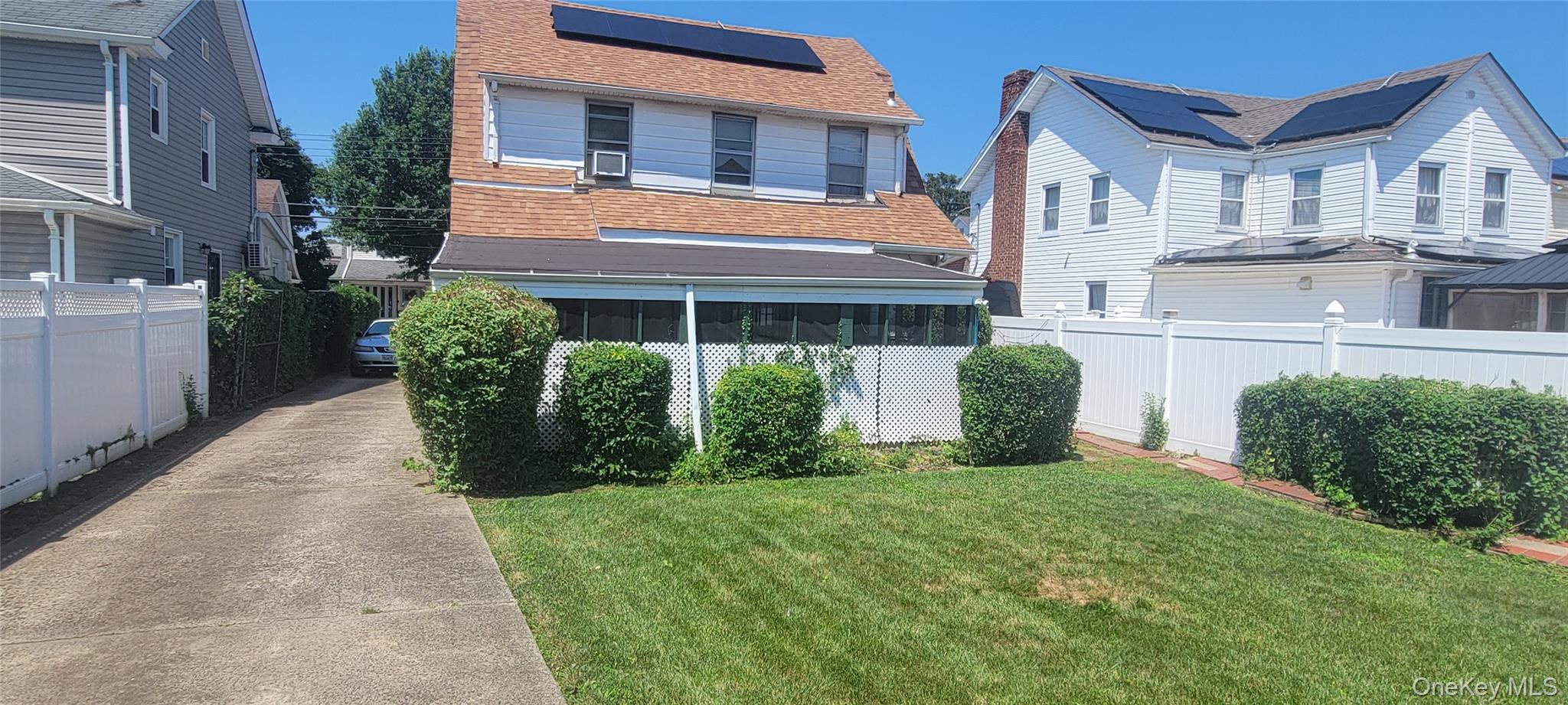 10th image of 10515 220th St, New York, NY 11429 | MLS# 1037599