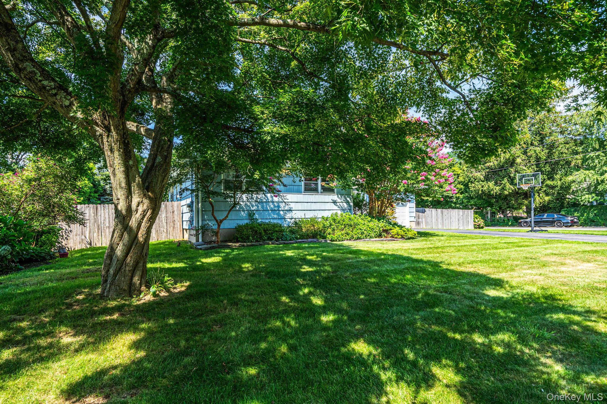 4th image of 248 6Th Ave, Smithtown, NY 11780 | MLS# 1037603