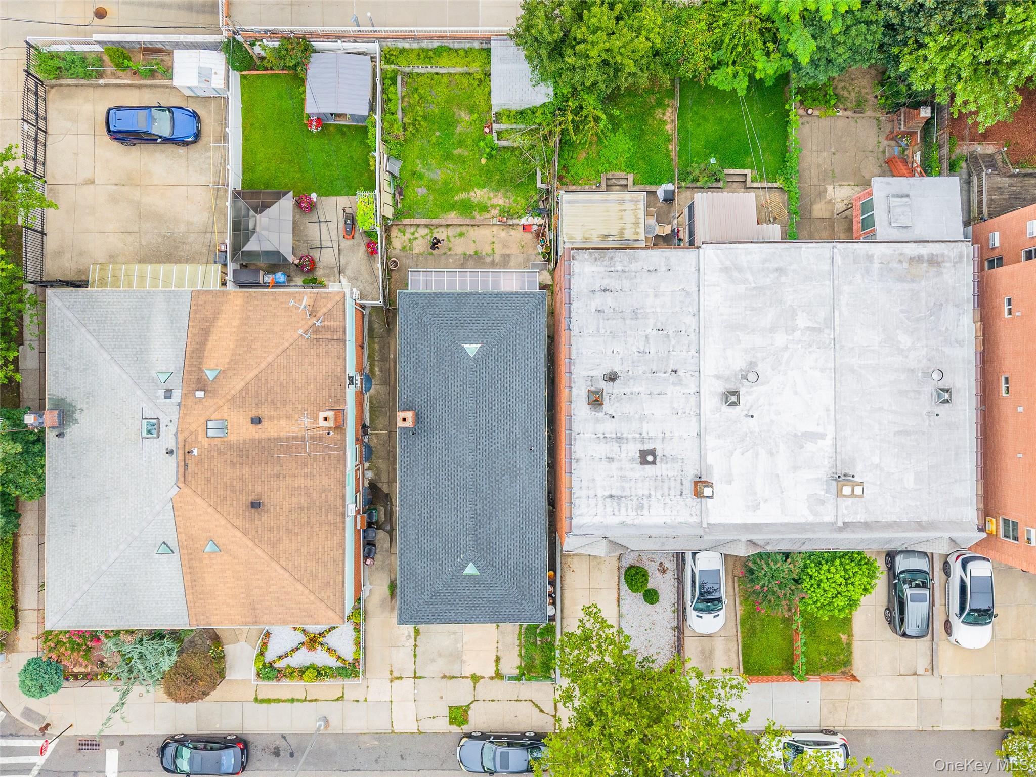27th image of 36 44 170th St, New York, NY 11358 | MLS# 1037612