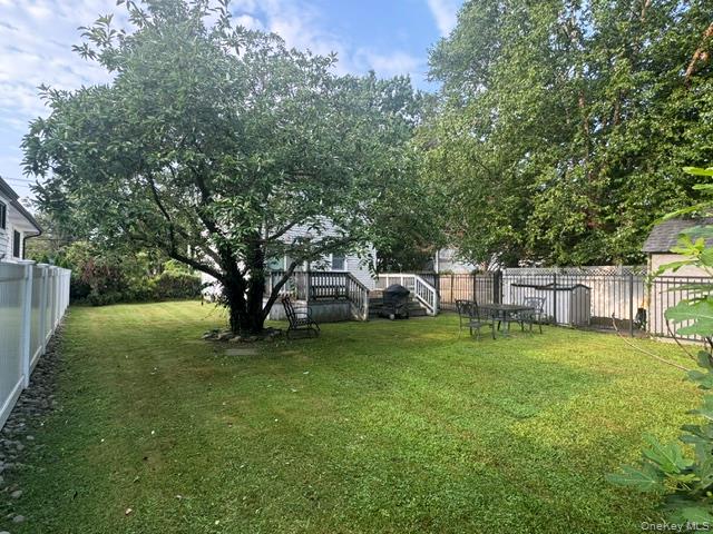 3rd image of 105 Bayview Ave, North Hempstead, NY 11030 | MLS# 1037711