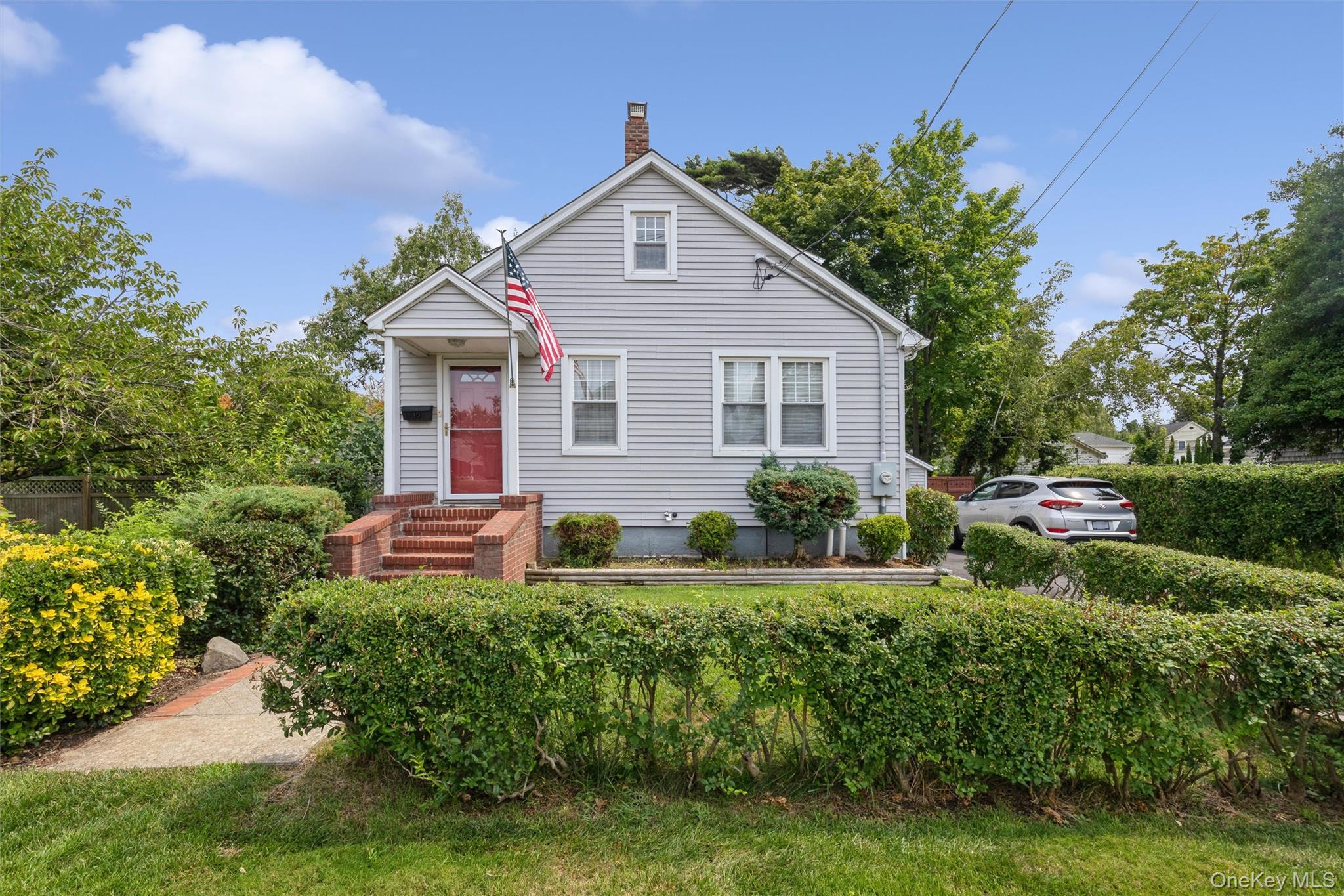 1st image of 27 Litchfield Ave, Babylon, NY 11702 | MLS# 1037760