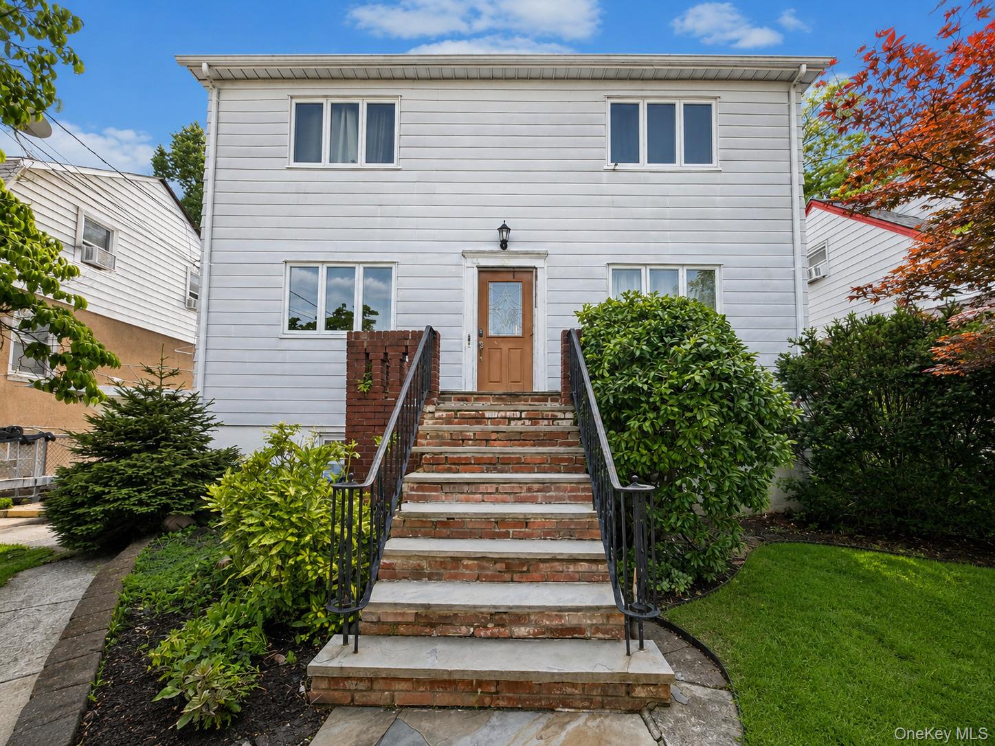 1st image of 33 Juniper Rd, North Hempstead, NY 11050 | MLS# 1037787