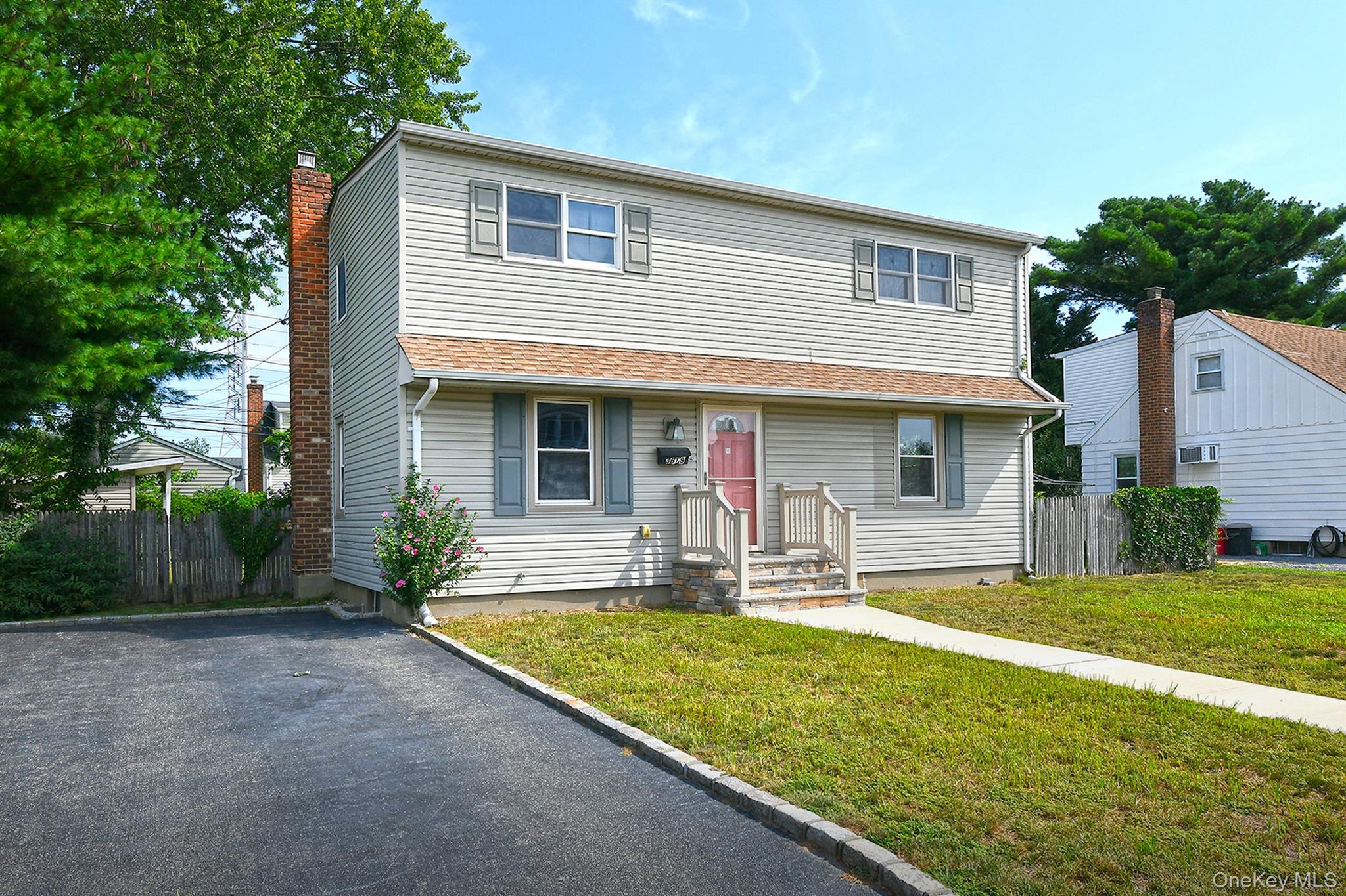 2nd image of 3679 Lark St, Hempstead, NY 11756 | MLS# 1037807