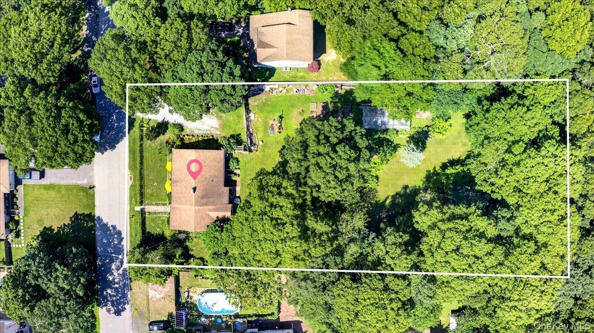 25th image of 35 Biltmore Dr, Brookhaven, NY 11951 | MLS# 1037810