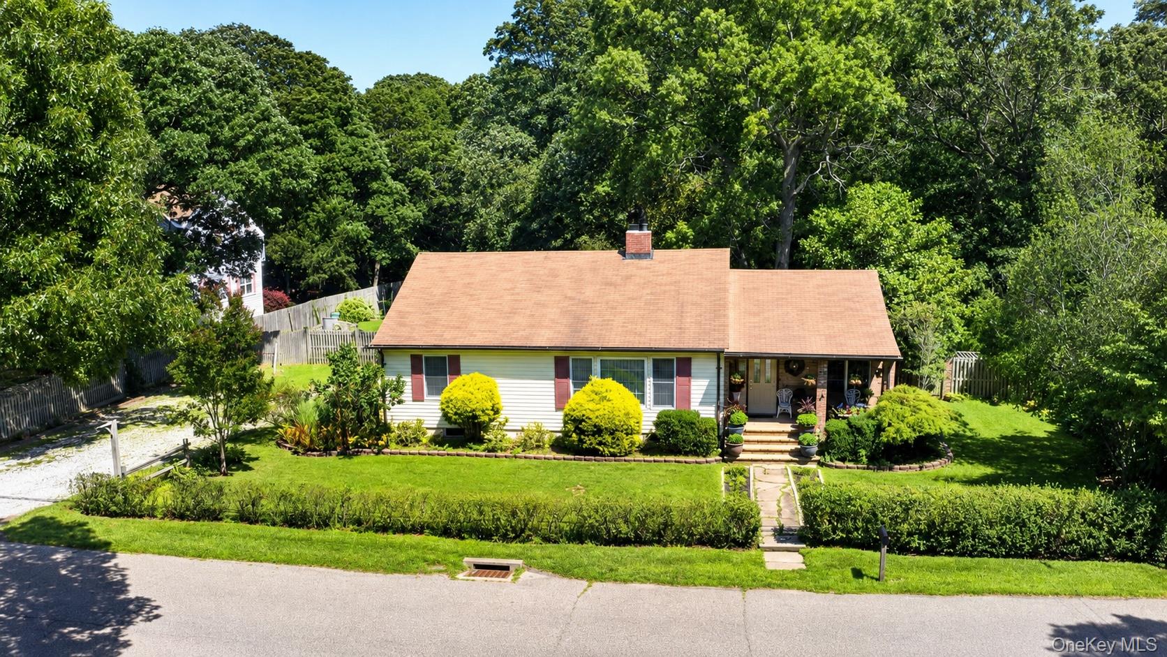 3rd image of 35 Biltmore Dr, Brookhaven, NY 11951 | MLS# 1037810