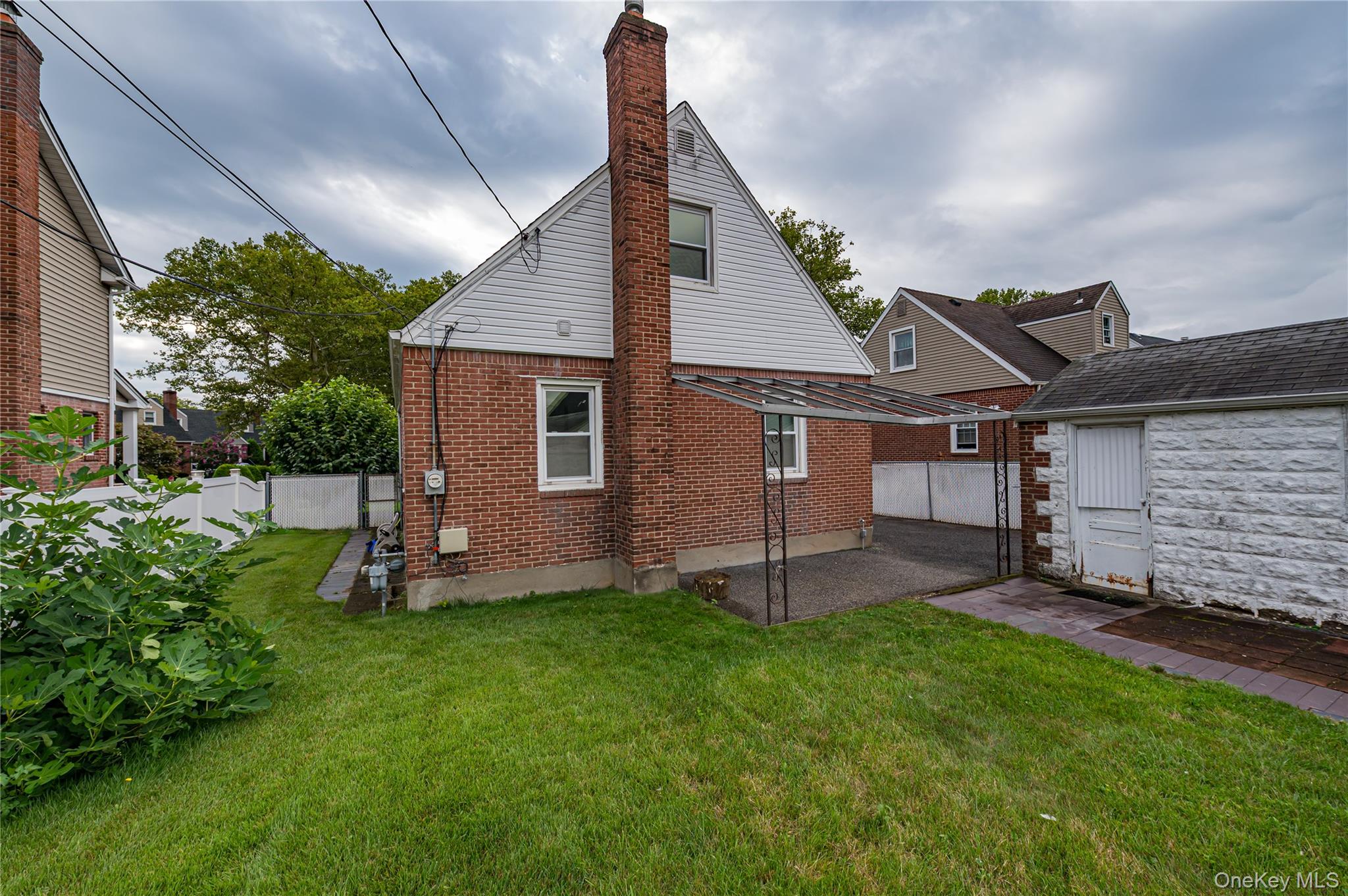24th image of 15 Yale Blvd, North Hempstead, NY 11040 | MLS# 1037857