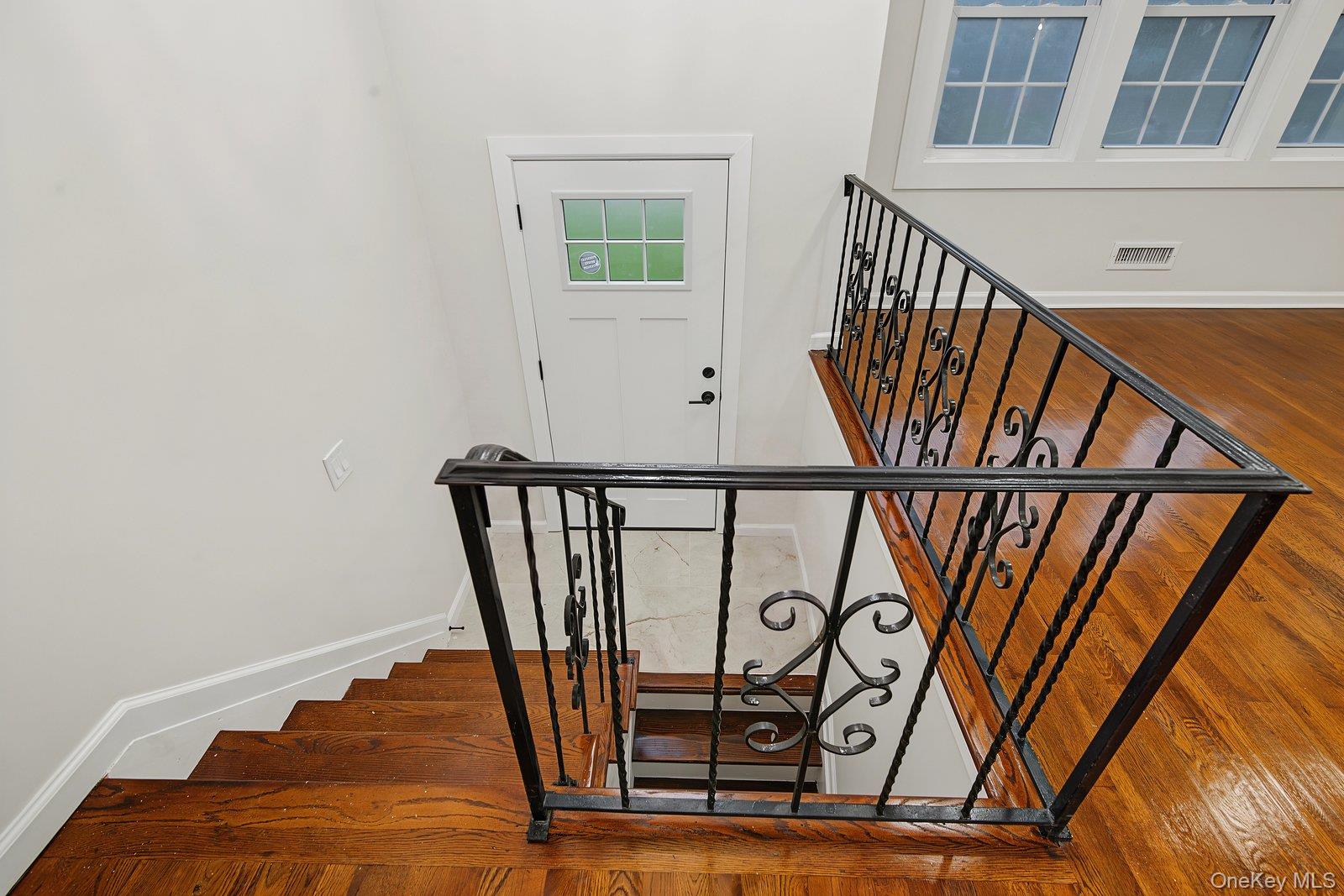 3rd image of 414 Westview Ave, Babylon, NY 11729 | MLS# 1037869