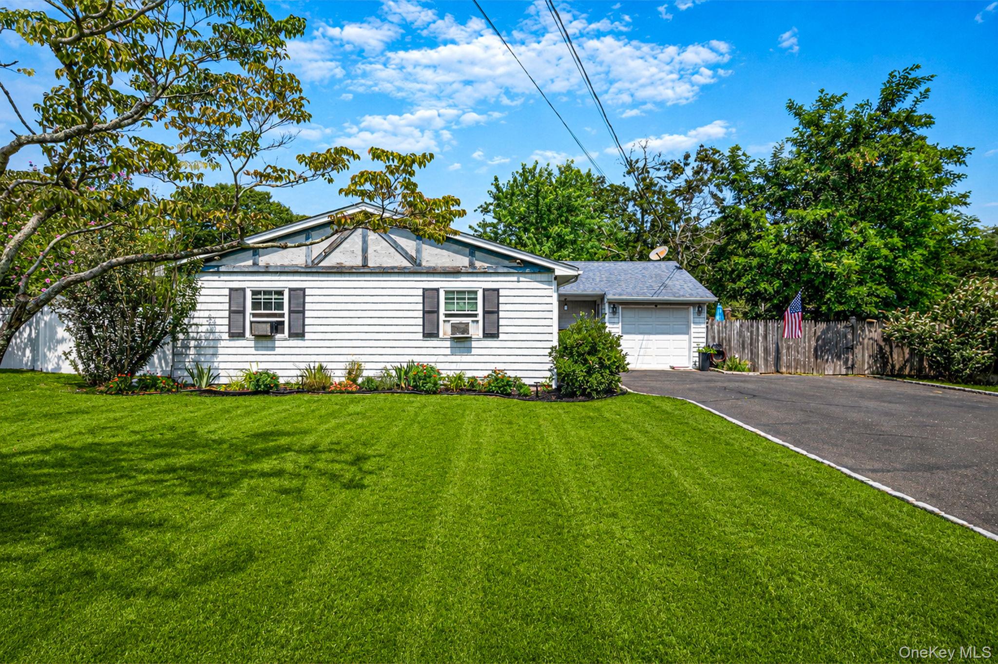 2nd image of 40 Elm Ave, Southampton, NY 11901 | MLS# 1037873