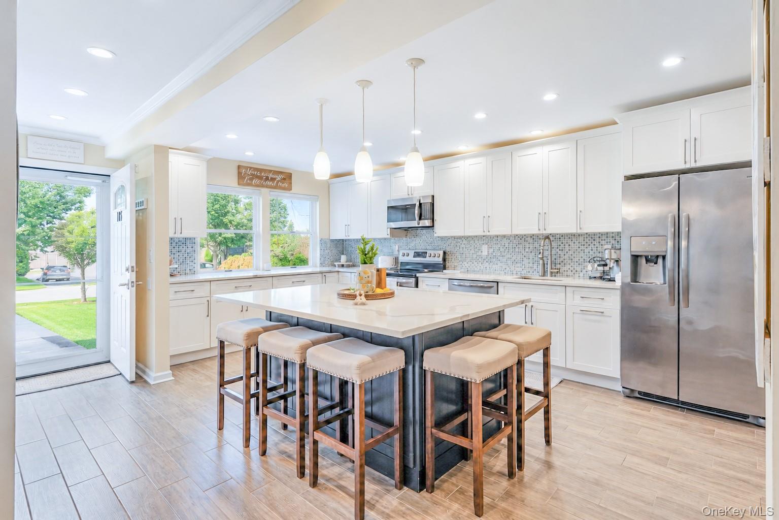 3rd image of 115 Woody Ln, Oyster Bay, NY 11797 | MLS# 1037907