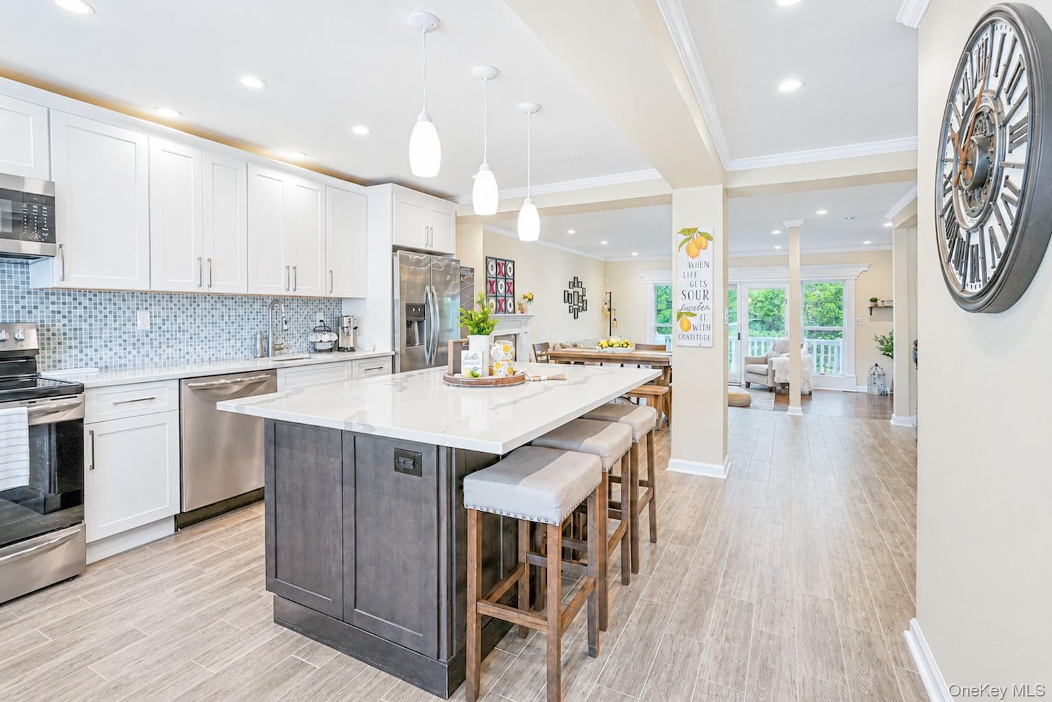 2nd image of 115 Woody Ln, Oyster Bay, NY 11797 | MLS# 1037907