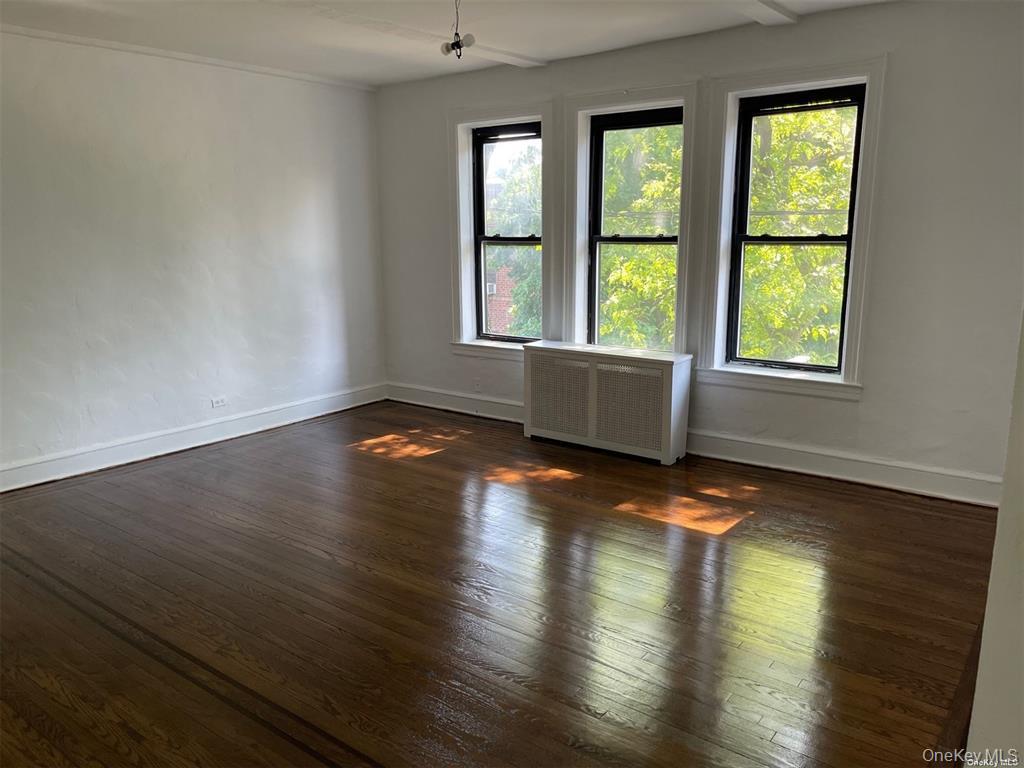 2nd image of 1 Hillside Ave #3B, North Hempstead, NY 11021 | MLS# 1037913