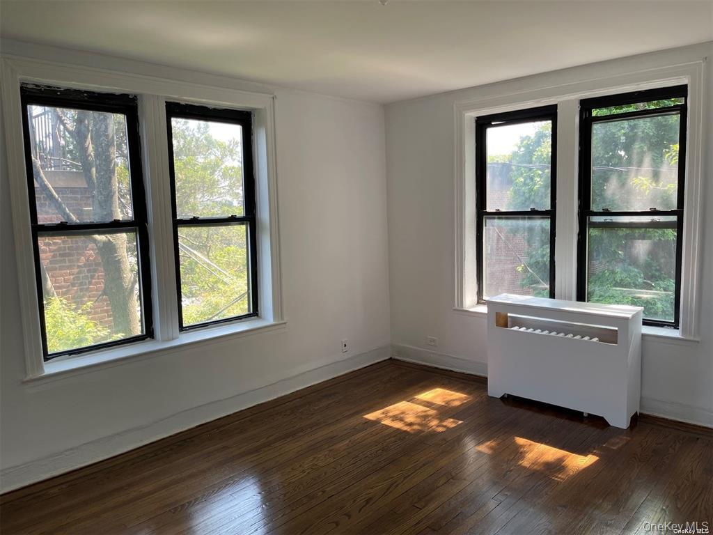 4th image of 1 Hillside Ave #3B, North Hempstead, NY 11021 | MLS# 1037913
