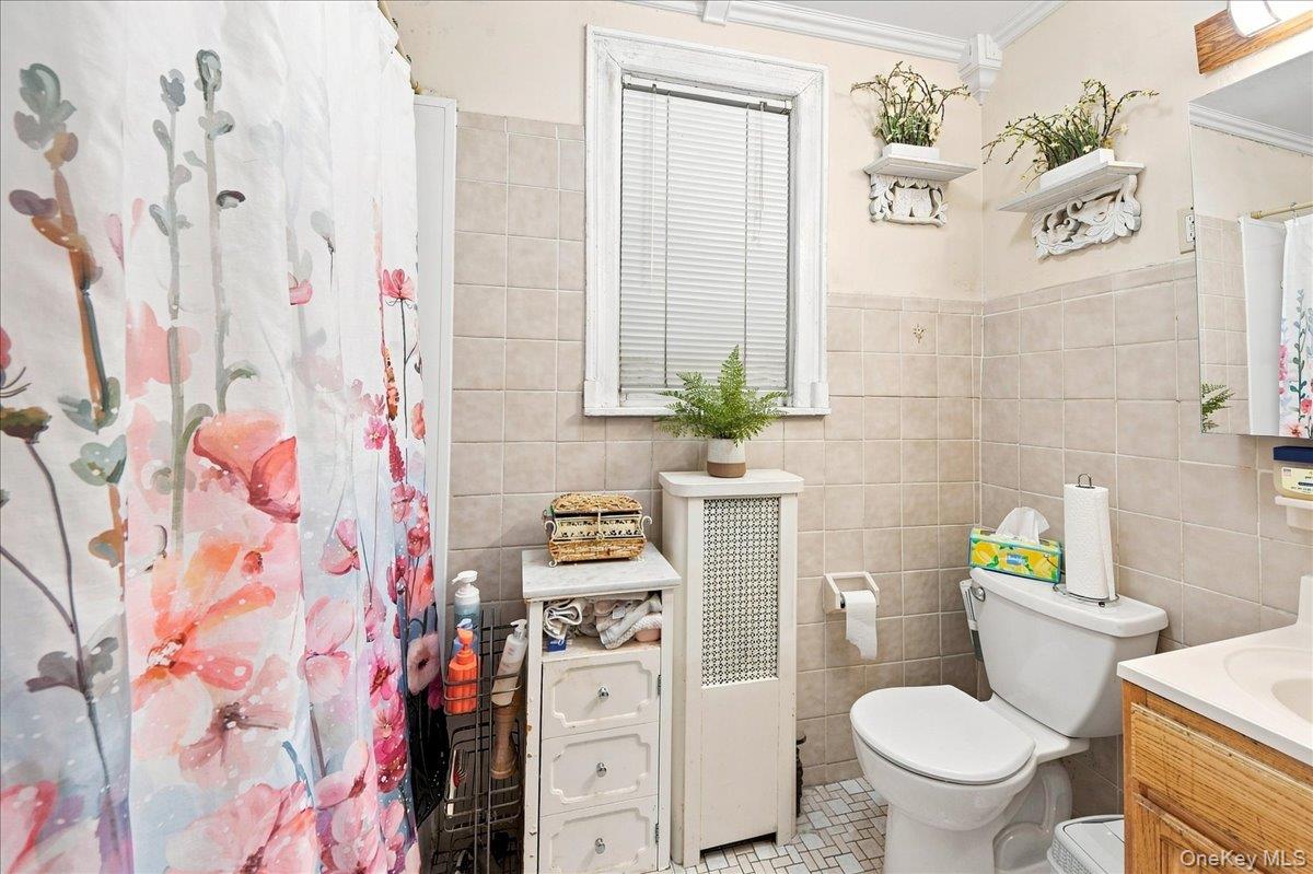 27th image of 1716 Parkview Ave, New York, NY 10461 | MLS# 1037917
