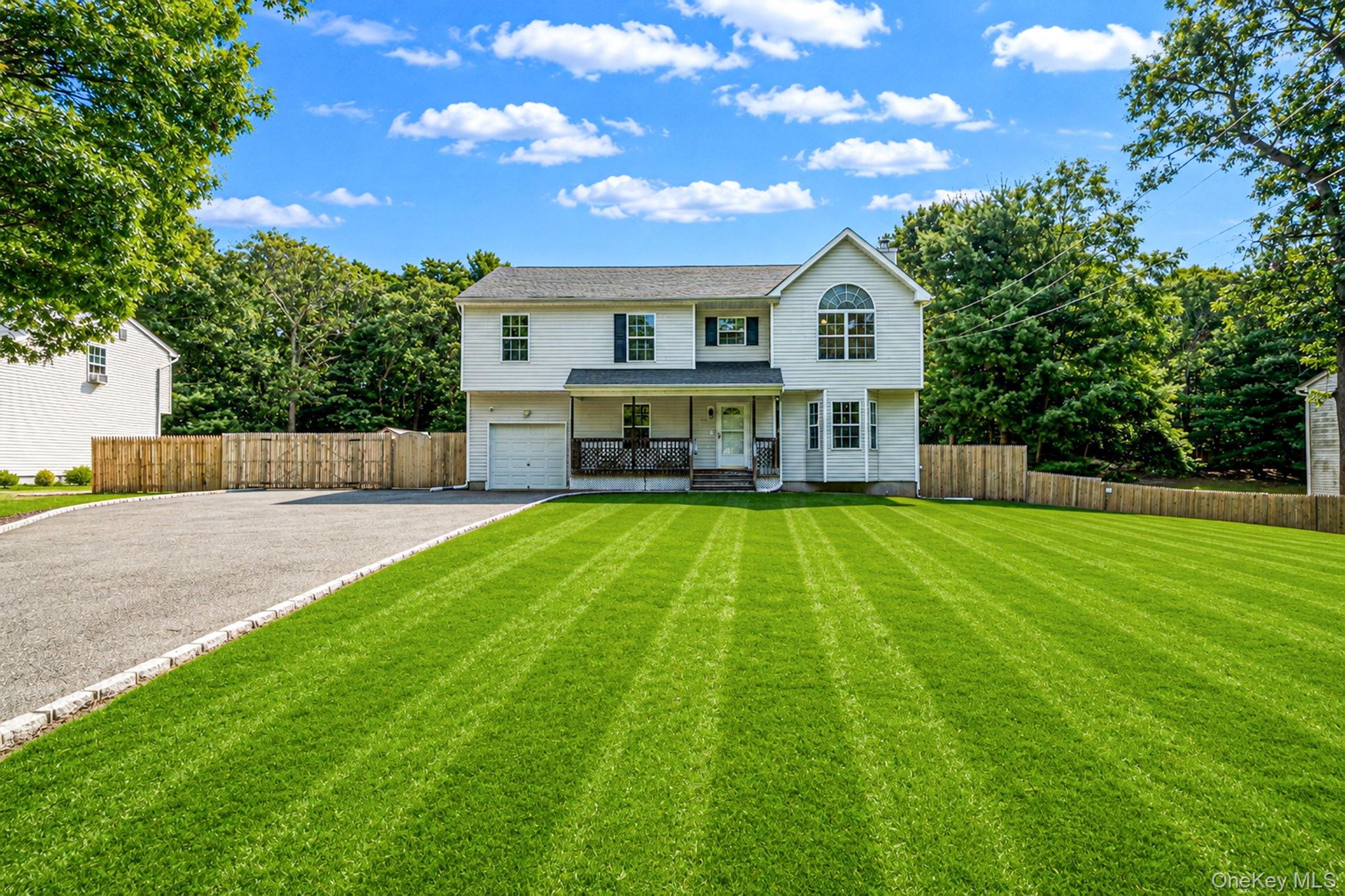 3rd image of 10 Cedar Ln, Brookhaven, NY 11763 | MLS# 1037959