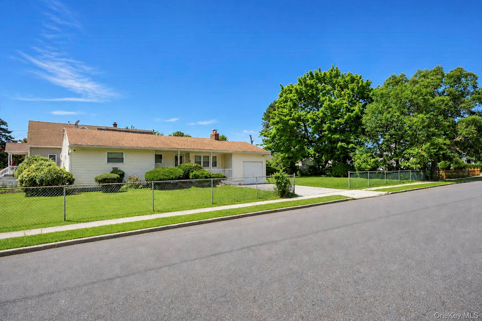3rd image of 46 Marshall Ave, Islip, NY 11717 | MLS# 1037972