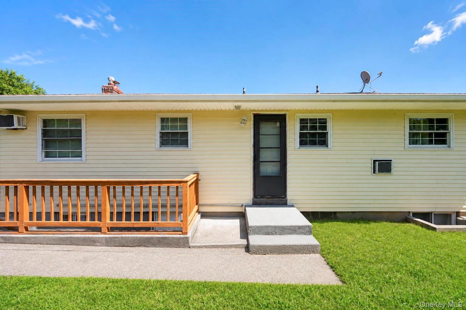 5th image of 46 Marshall Ave, Islip, NY 11717 | MLS# 1037972