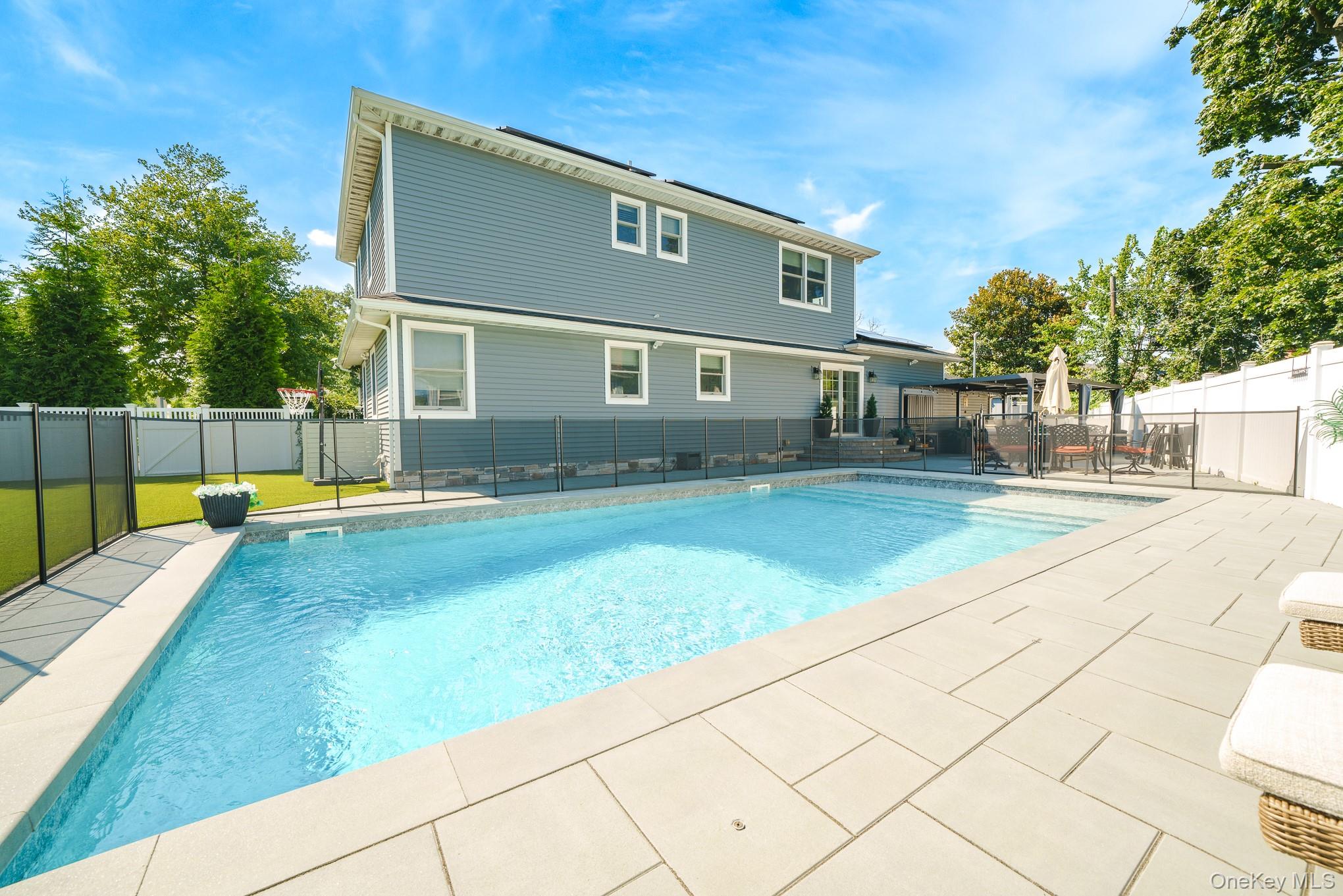 39th image of 1989 Corral Path, Hempstead, NY 11783 | MLS# 1037988