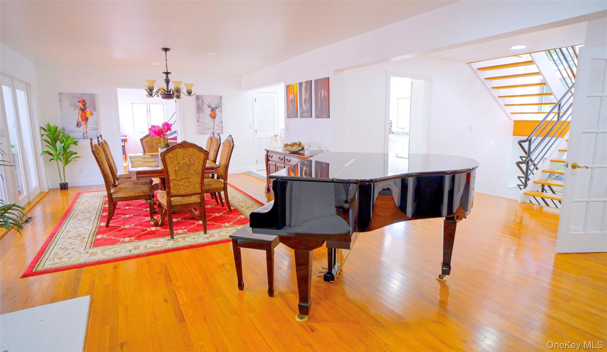 28th image of 19 Bay Woods Dr, Southampton, NY 11946 | MLS# 1037991