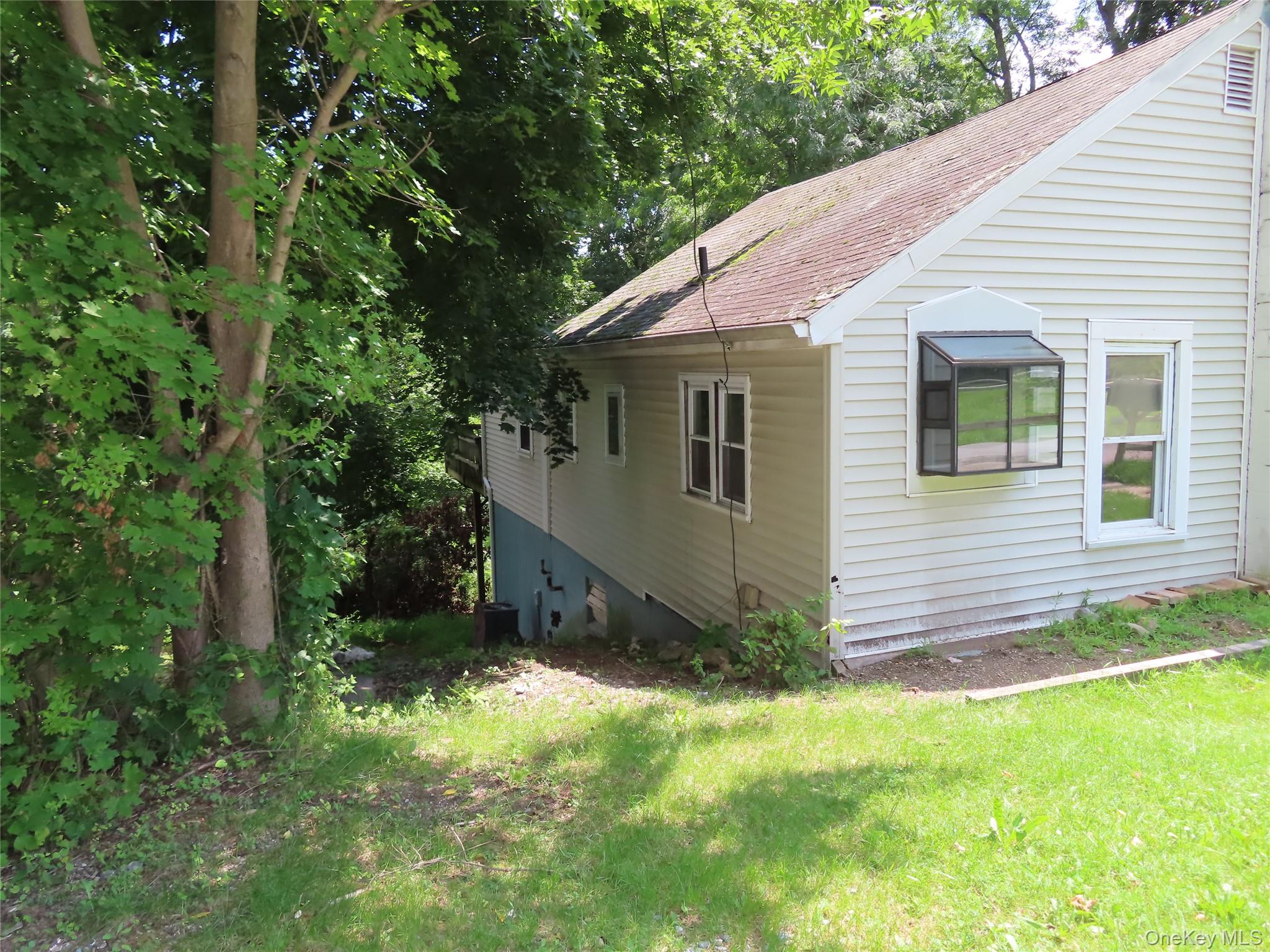 2nd image of 4 Wilbur Rd, Pleasant Valley, NY 12569 | MLS# 1038005
