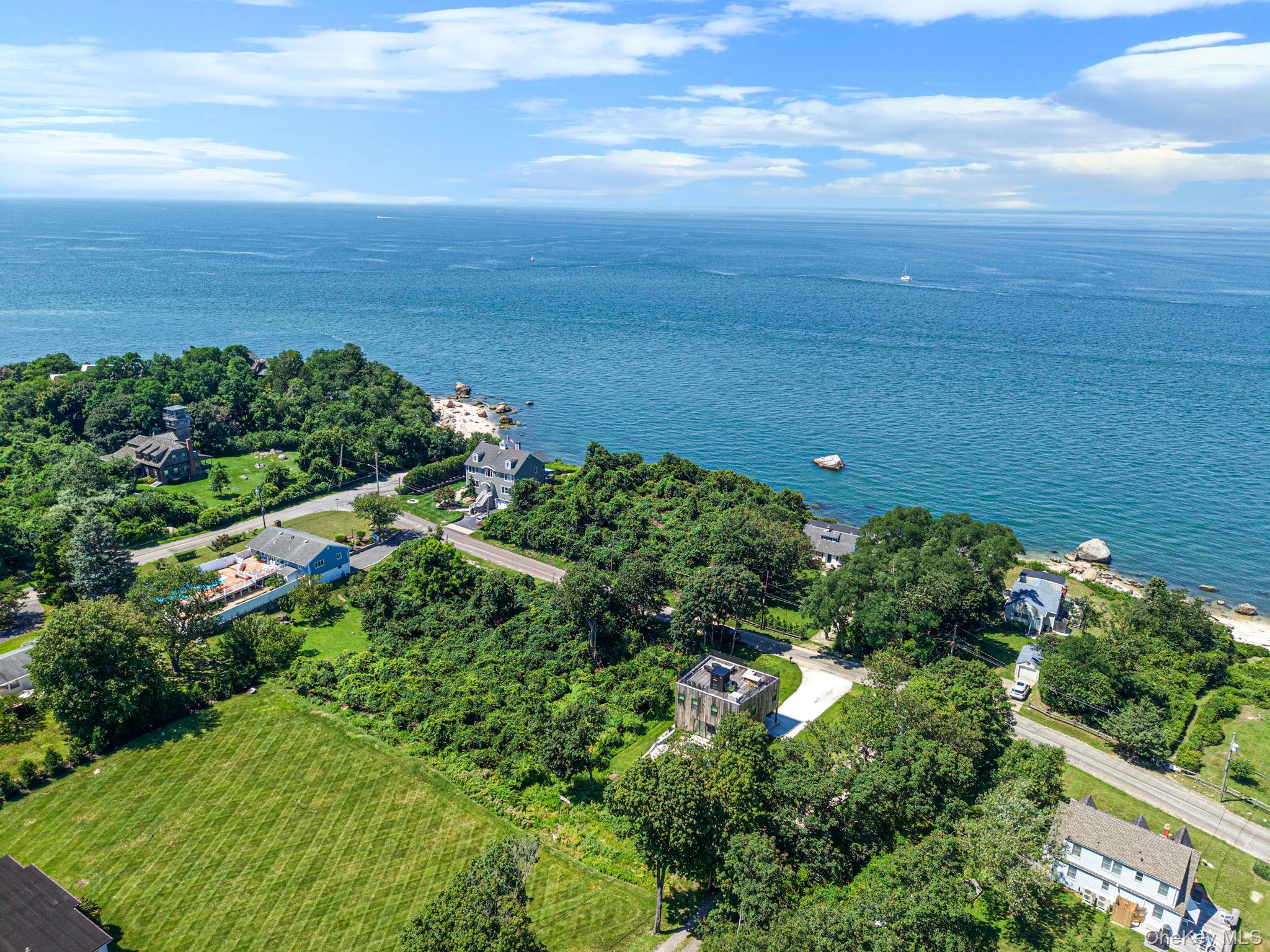 4th image of 400 Aquaview Ave, Southold, NY 11939 | MLS# 1038007
