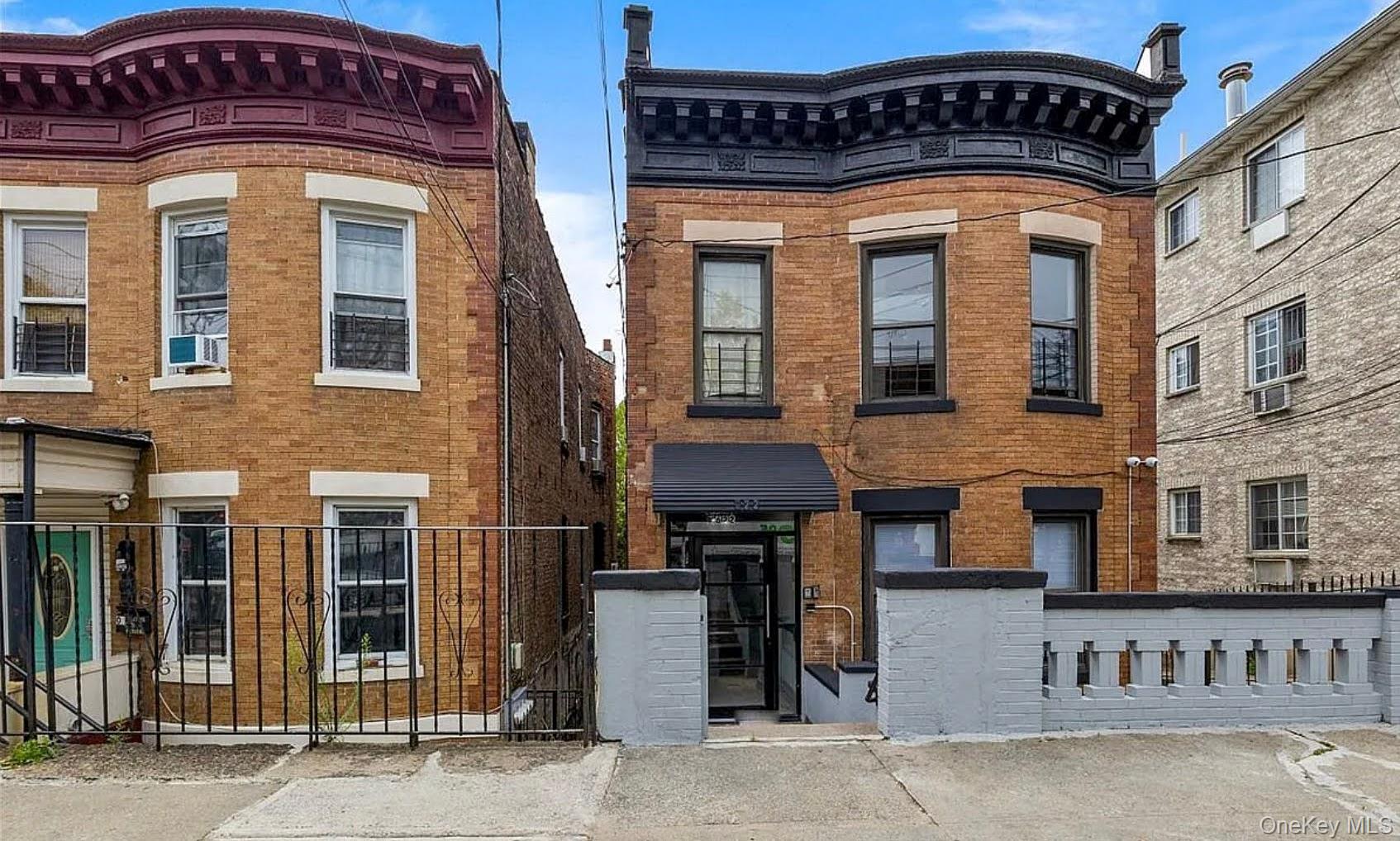 1st image of 622 Mead St, New York, NY 10460 | MLS# 1038041