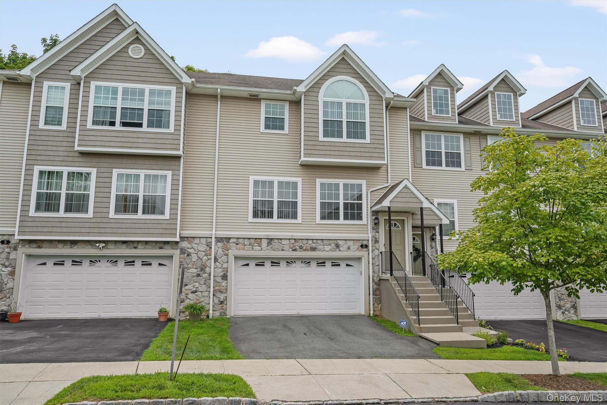 3rd image of 11 Hidden Creek Blvd, Monroe, NY 10950 | MLS# 1038054