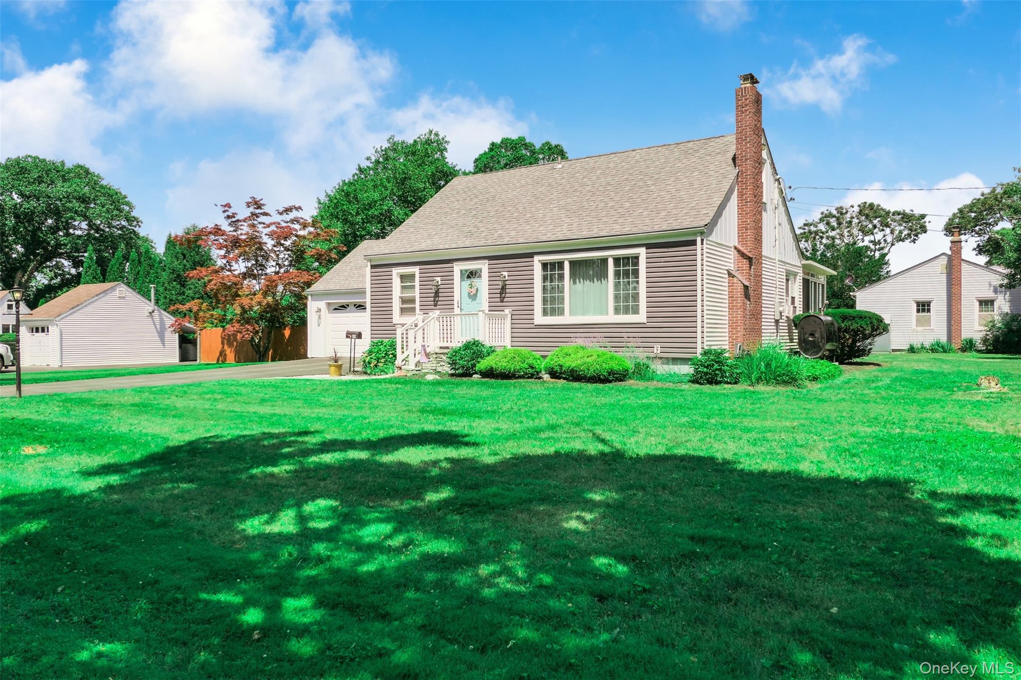 3rd image of 49 Regent St, Brookhaven, NY 11772 | MLS# 1038098