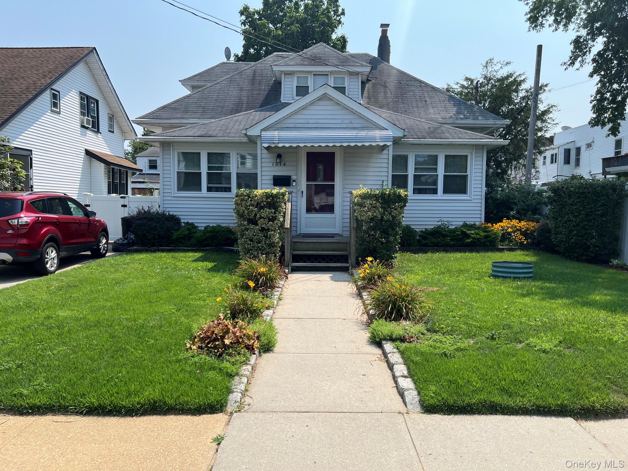 1st image of 1014 Bonaparte Pl, Hempstead, NY 11510 | MLS# 1038104