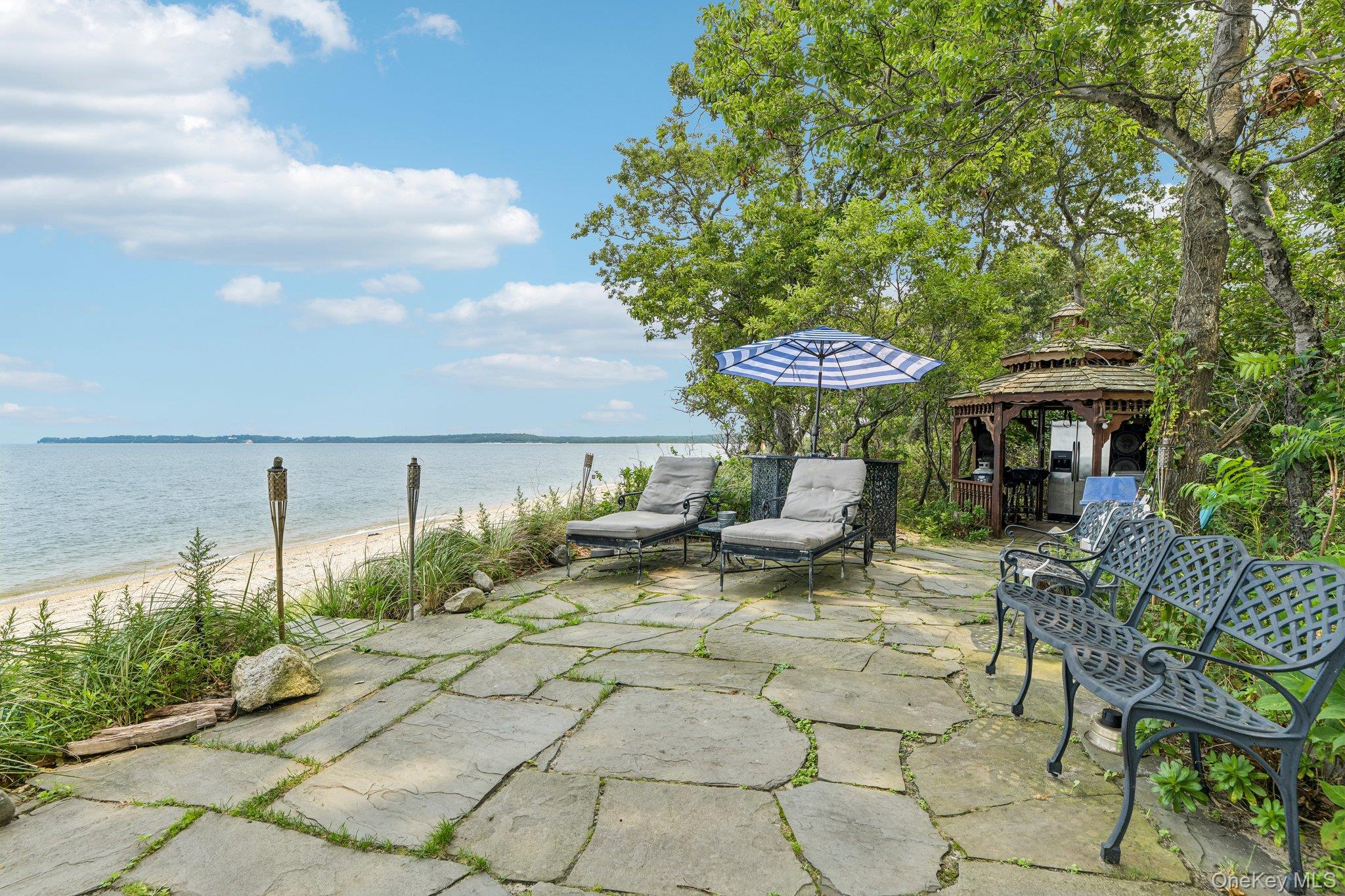 36th image of 2 Penny Ln, Smithtown, NY 11780 | MLS# 1038110