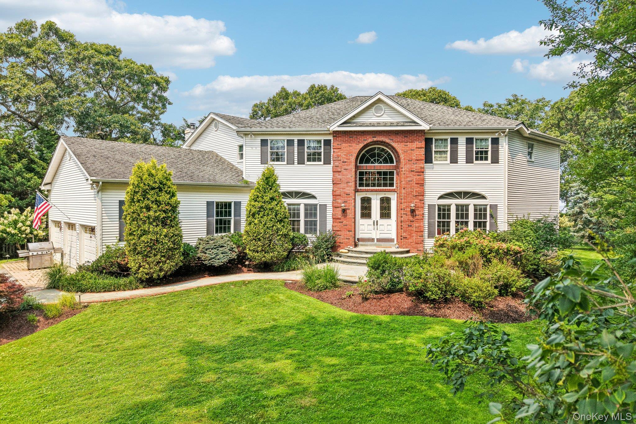 4th image of 2 Penny Ln, Smithtown, NY 11780 | MLS# 1038110