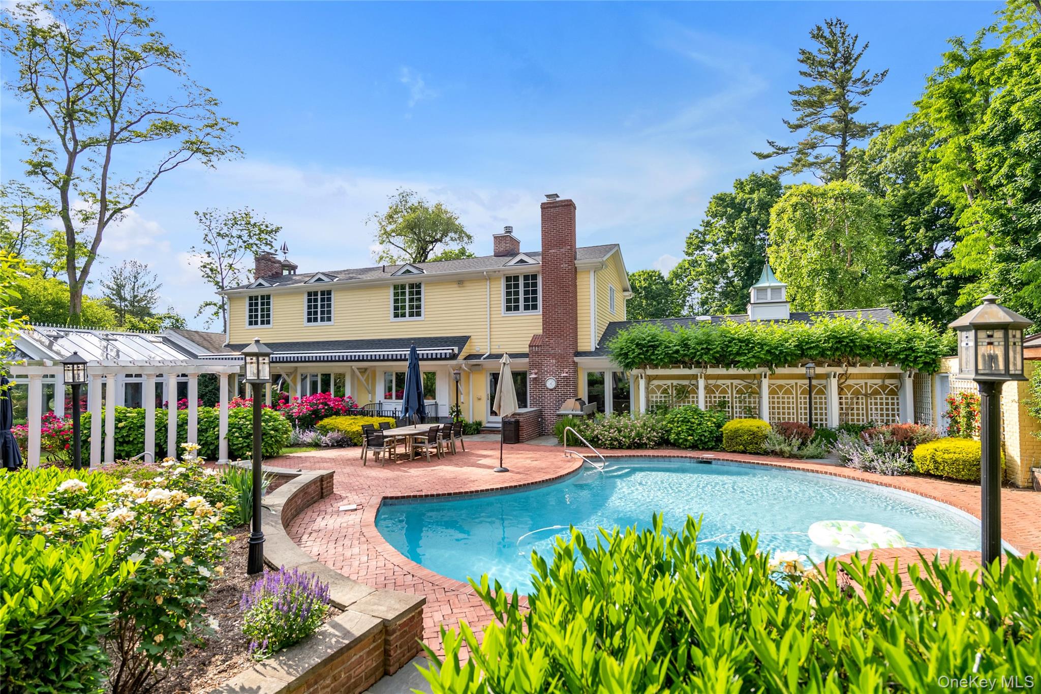 33rd image of 58 Cornwells Beach Rd, North Hempstead, NY 11050 | MLS# 1038112