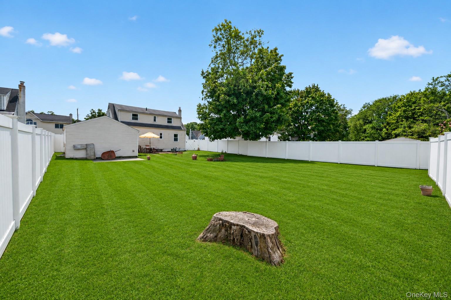 22nd image of 17 Heathcote Rd, Babylon, NY 11757 | MLS# 1038125