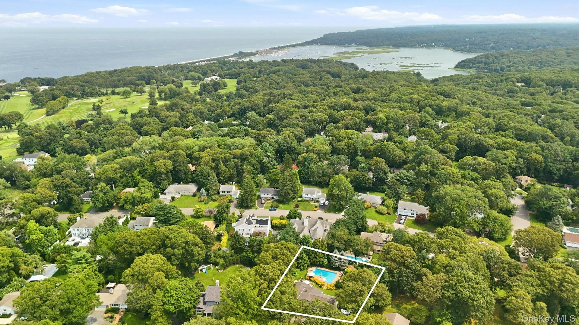 37th image of 11 Soundview Dr, Brookhaven, NY 11777 | MLS# 1038126