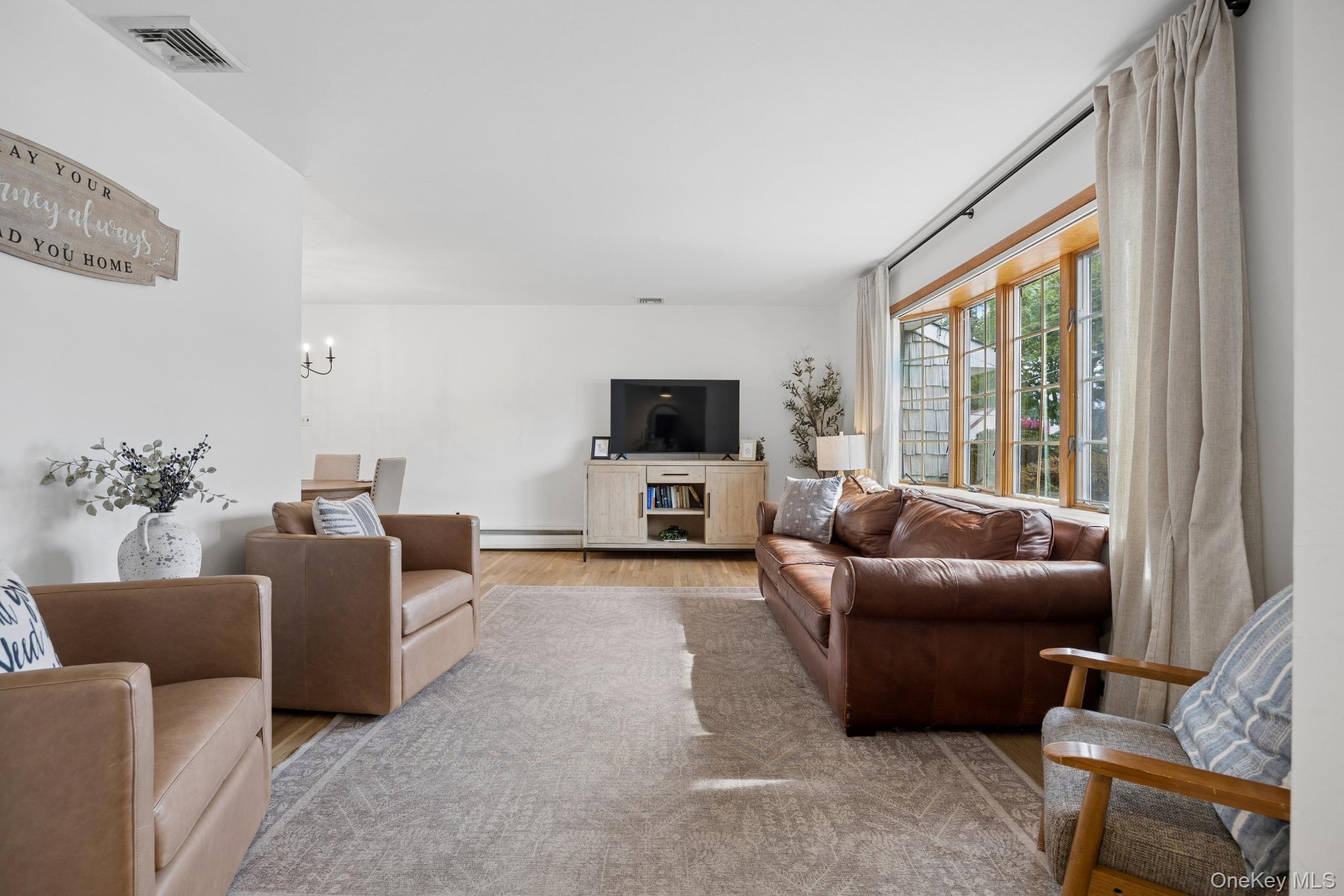 5th image of 151 N East Blvd, Oyster Bay, NY 11758 | MLS# 1038136