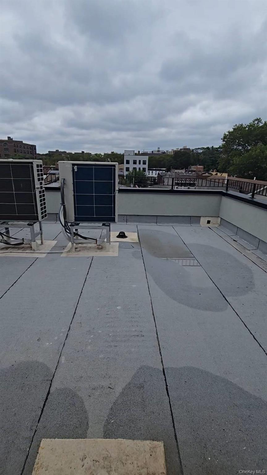 24th image of 2041 Strauss St, New York, NY 11212 | MLS# 1038140