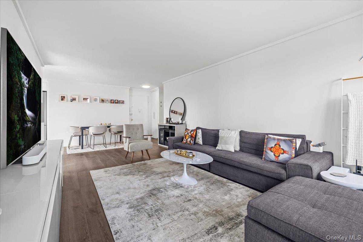 3rd image of 555 Kappock St #6P, New York, NY 10463 | MLS# 1038182