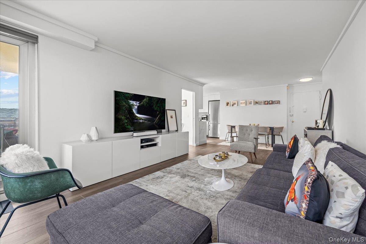 2nd image of 555 Kappock St #6P, New York, NY 10463 | MLS# 1038182