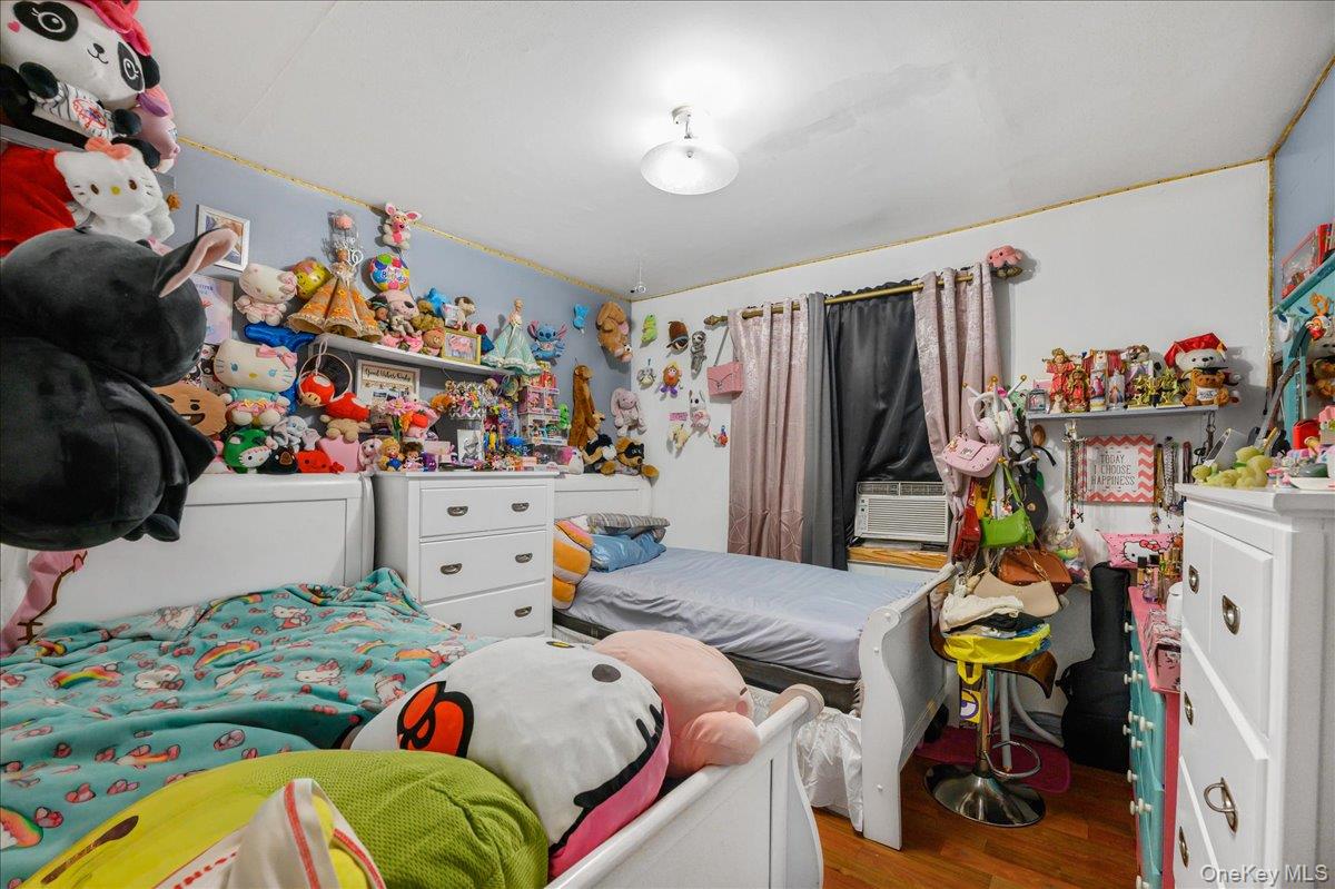 5th image of 1281 Arnow Ave, New York, NY 10469 | MLS# 1038212