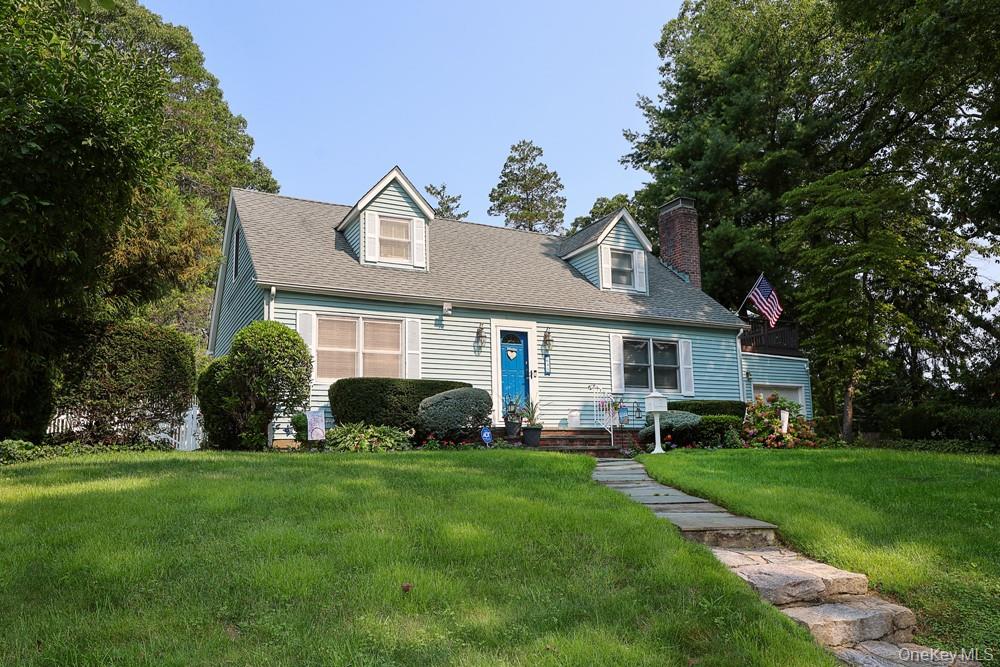 3rd image of 40 Plymouth Dr S, Oyster Bay, NY 11545 | MLS# 1038251