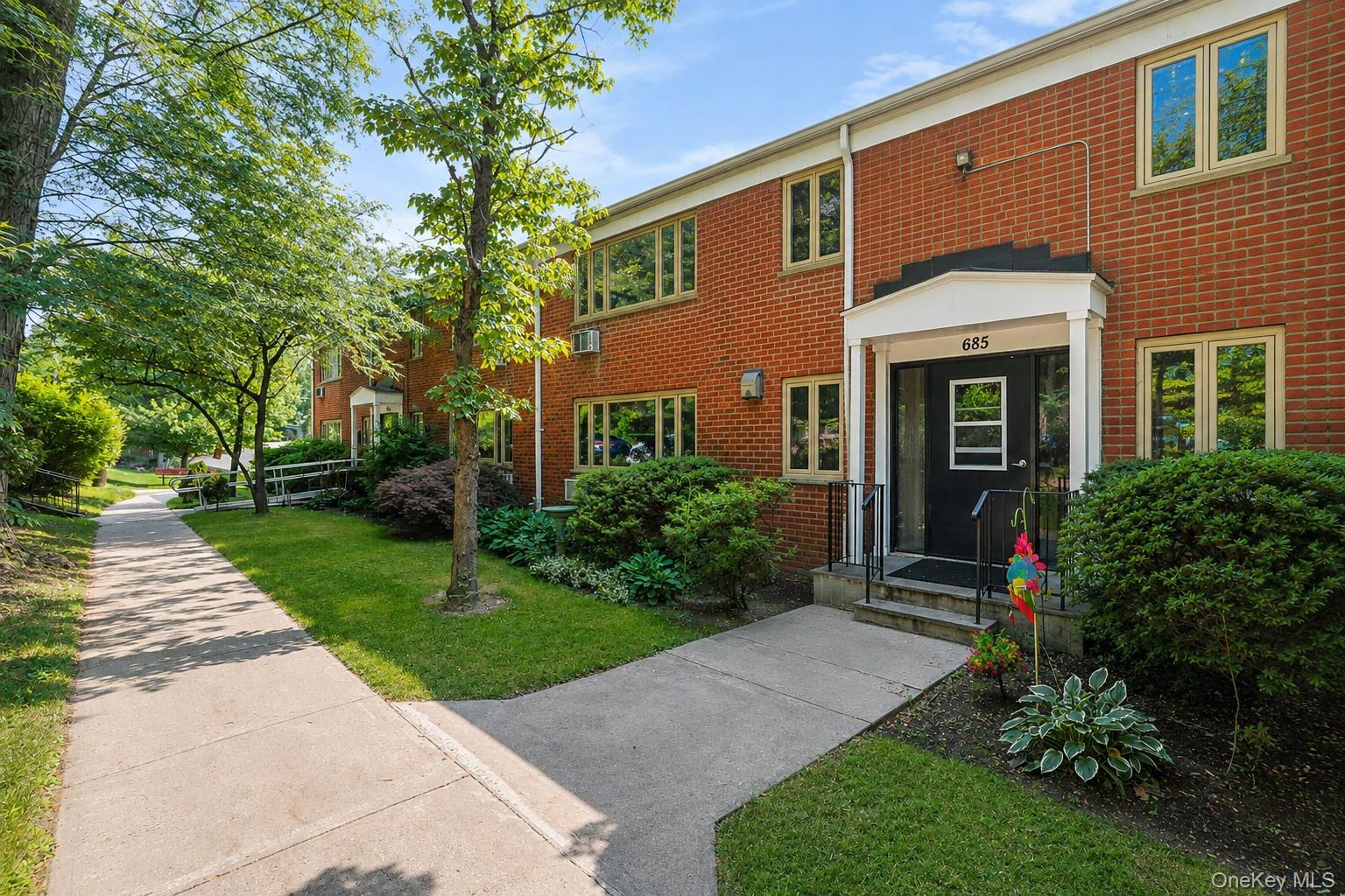 3rd image of 685 Hillside #D, Greenburgh, NY 10603 | MLS# 1038269