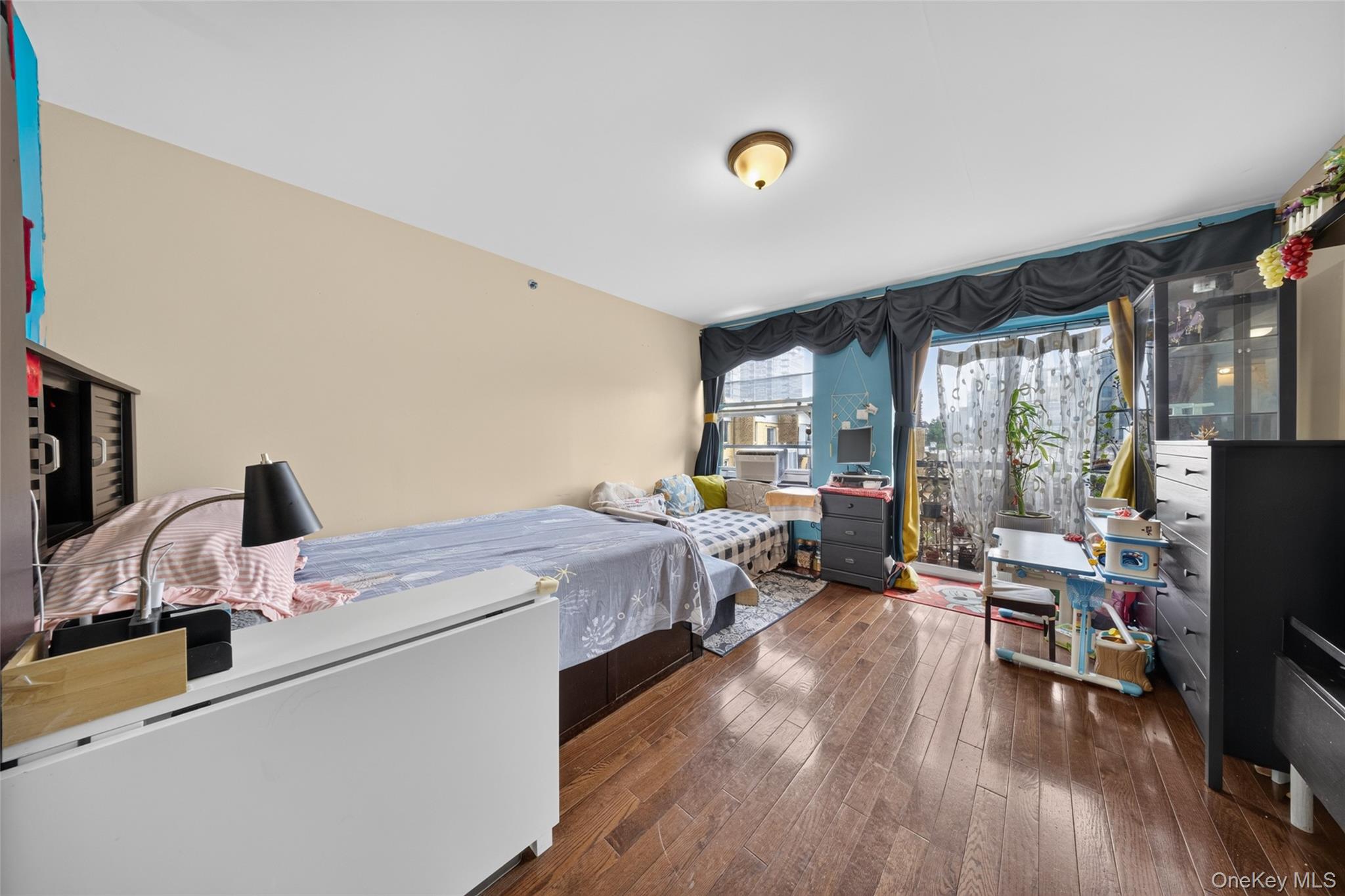 2nd image of 138-10 35Th Ave, New York, NY 11354