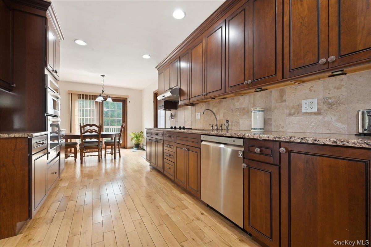 4th image of 244 Neptune Ave, Babylon, NY 11704 | MLS# 1038304