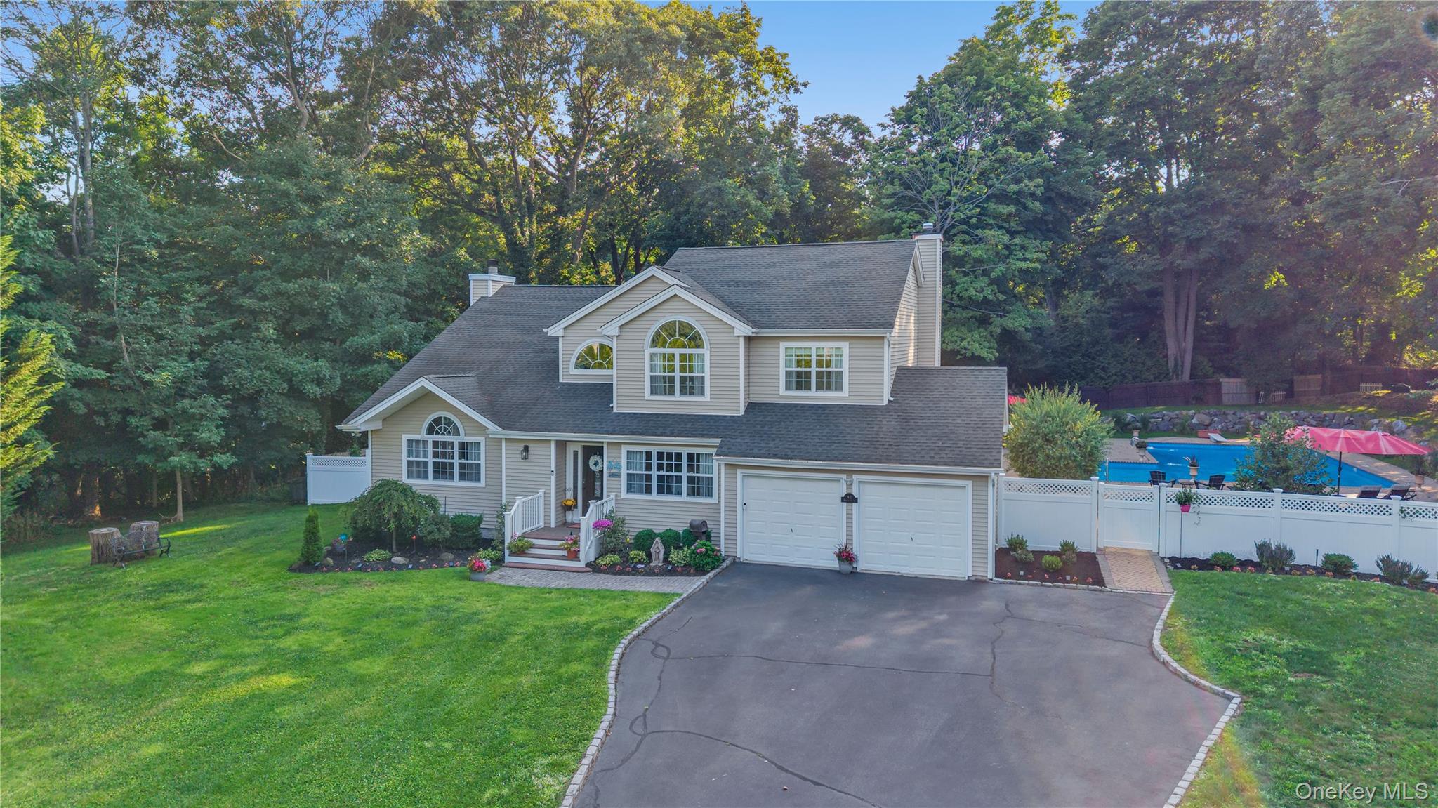 46th image of 43 Barrow Ct, Huntington, NY 11743 | MLS# 1038312