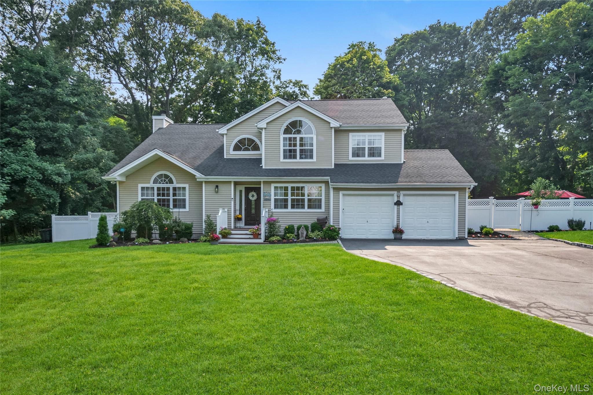 1st image of 43 Barrow Ct, Huntington, NY 11743 | MLS# 1038312