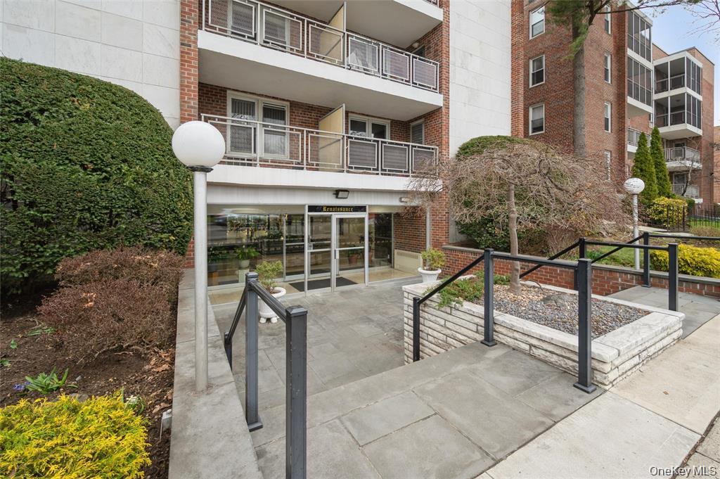 17th image of 110 Brooklyn Avenue #3ZZ, Hempstead, NY 11520 | MLS# 1038323