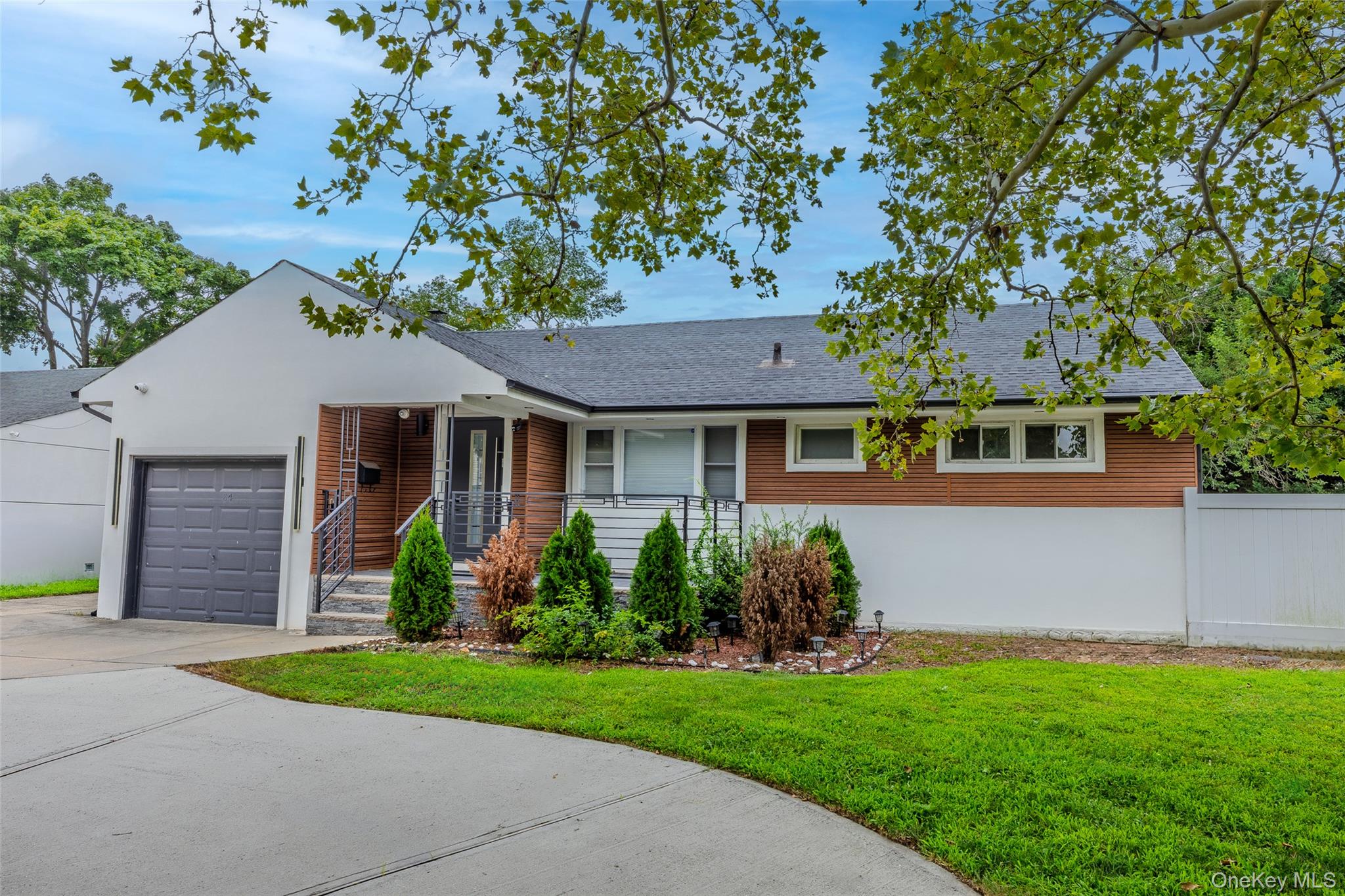 4th image of 84 Rosedale Rd, Hempstead, NY 11581 | MLS# 1038363