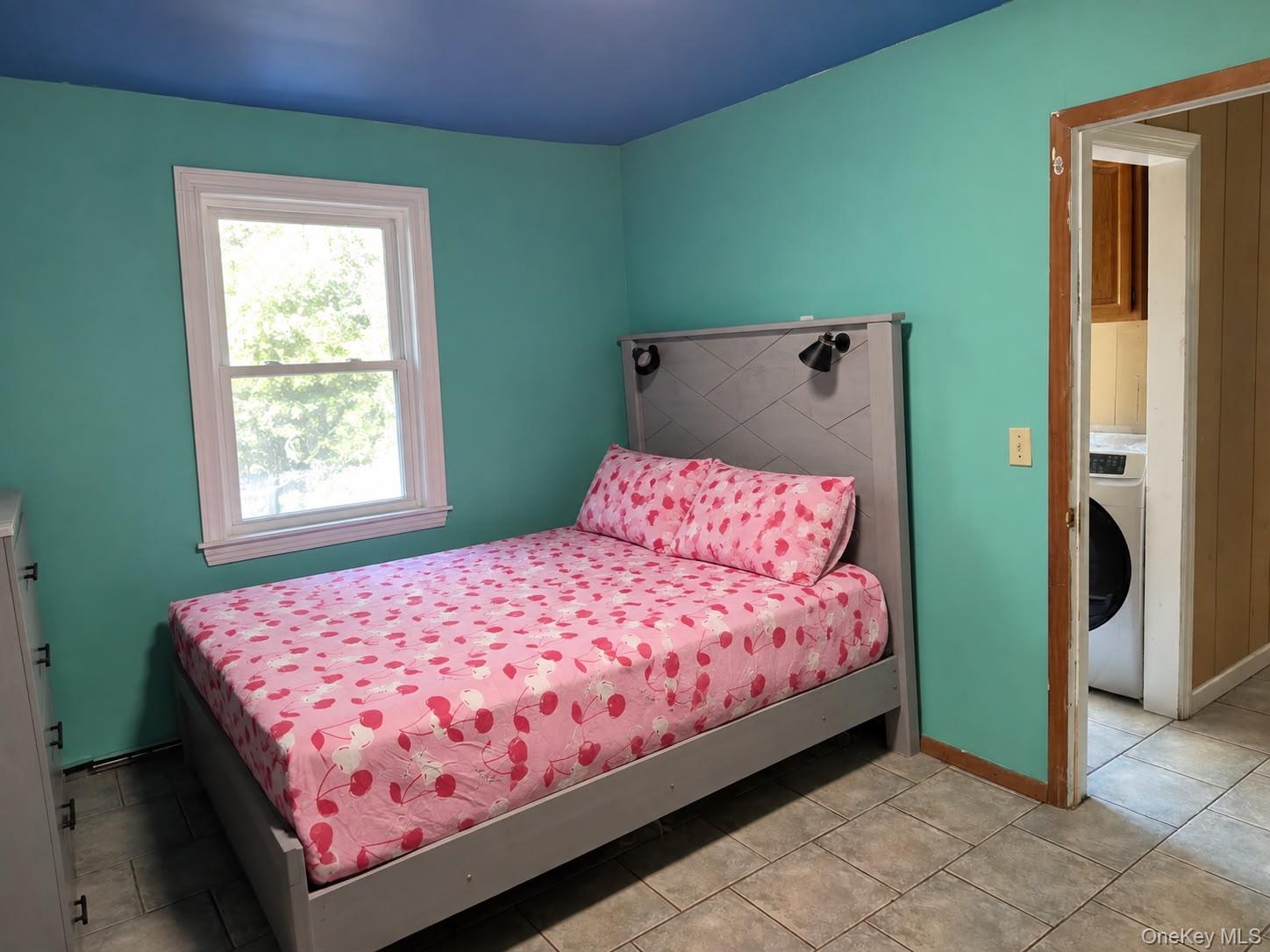 4th image of 6 Chalden Ct, Huntington, NY 11746 | MLS# 1038402