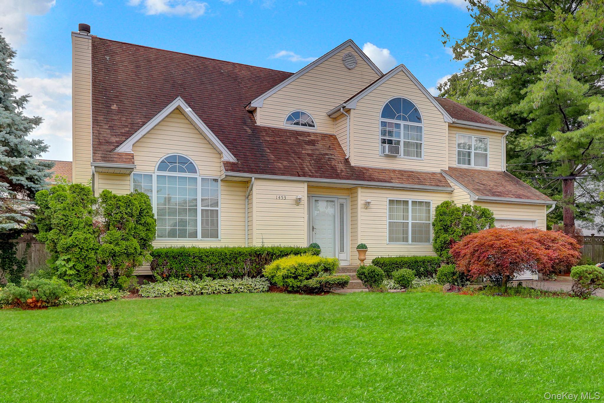 2nd image of 1453 7th St, West Babylon, NY 11704 | MLS# 1038405